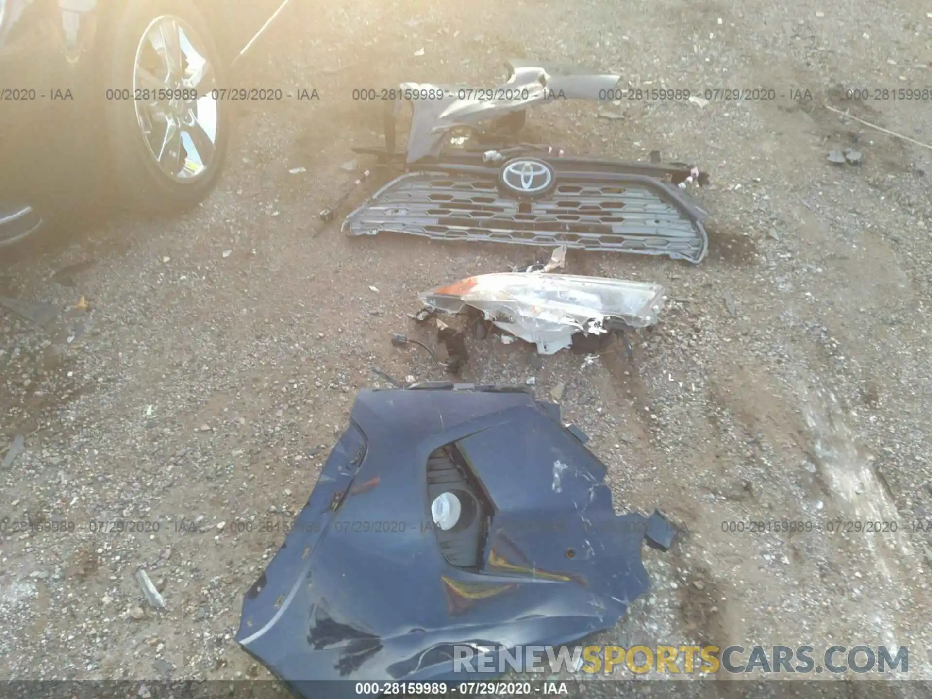 12 Photograph of a damaged car JTMN1RFV7KD502042 TOYOTA RAV4 2019