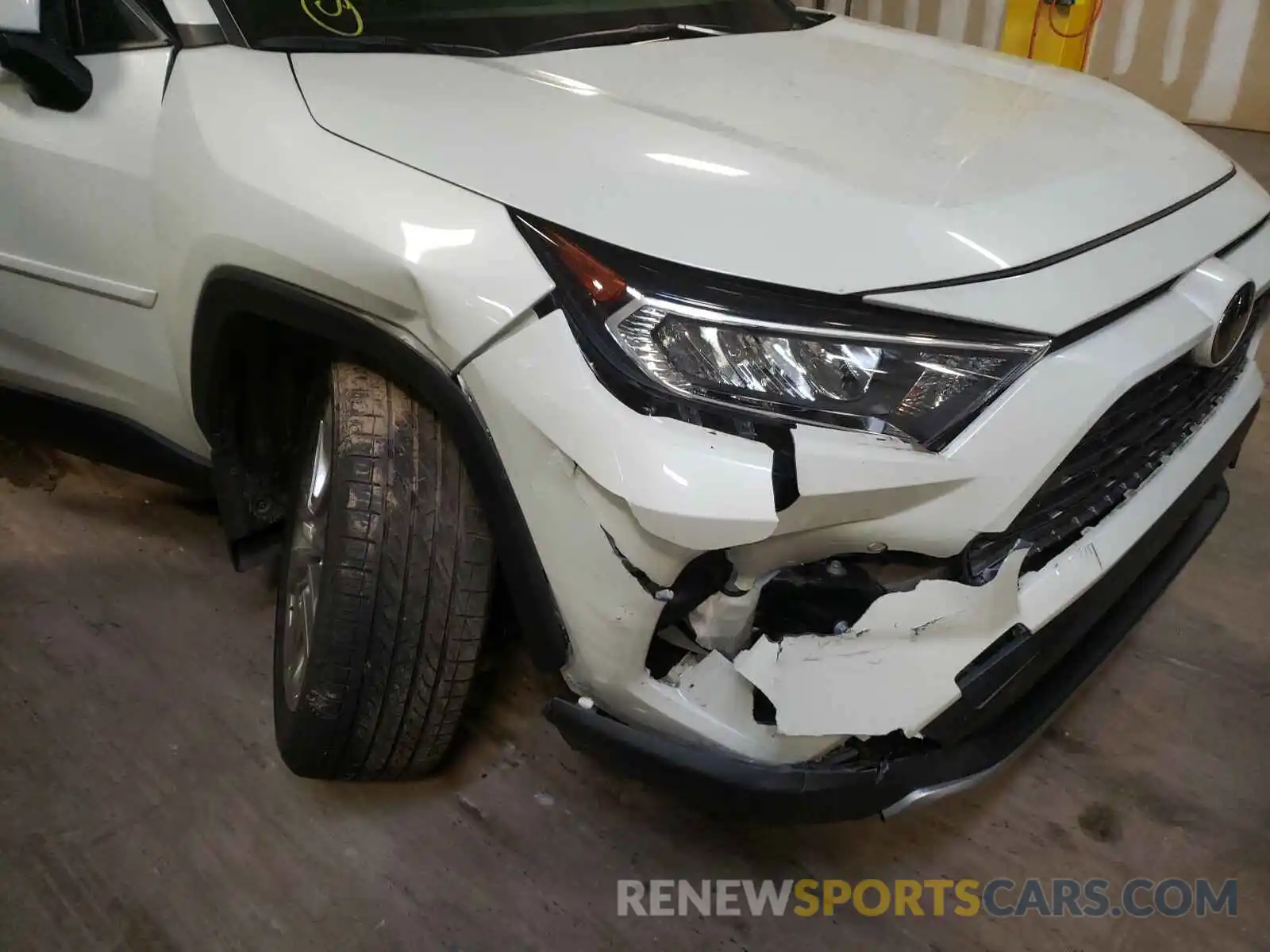 9 Photograph of a damaged car JTMN1RFV7KD511145 TOYOTA RAV4 2019