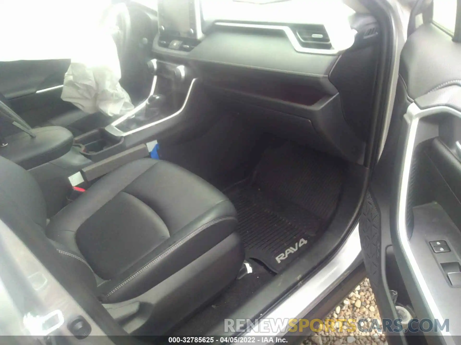 5 Фотография поврежденного автомобиля JTMN1RFV7KD516572 TOYOTA RAV4 2019