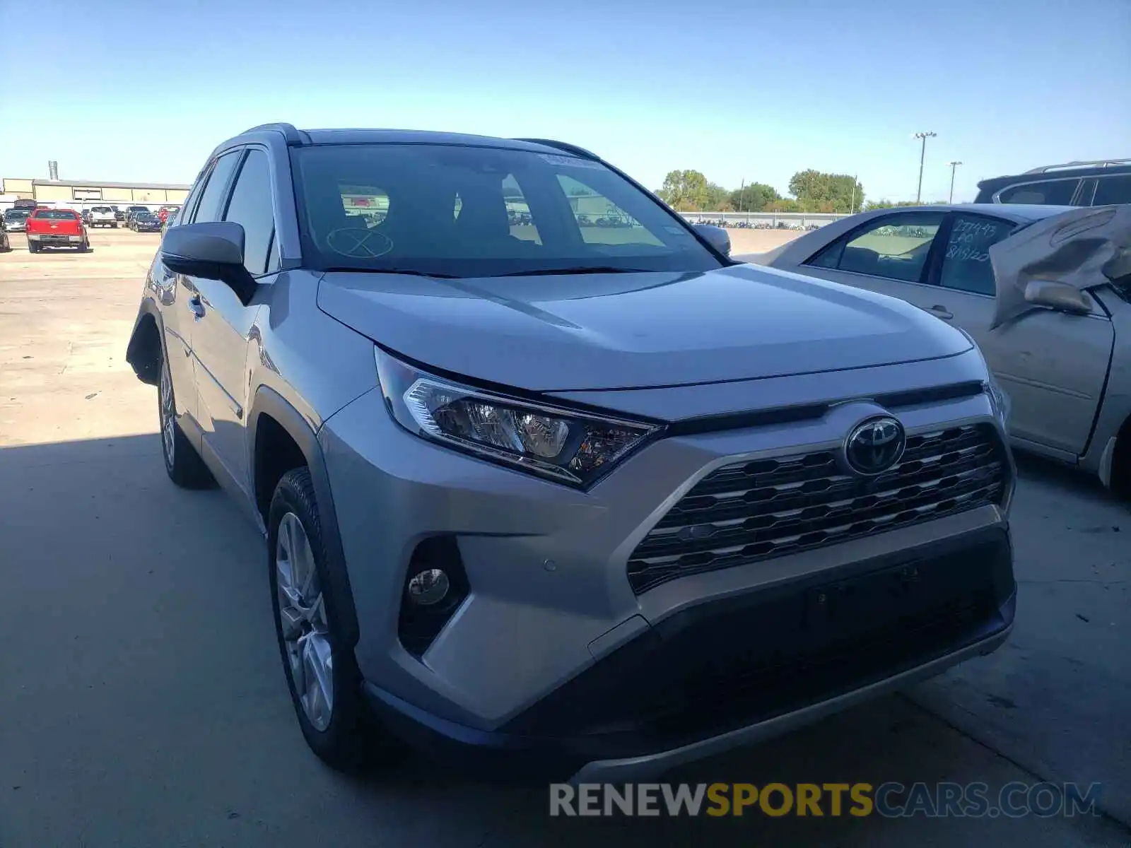 1 Photograph of a damaged car JTMN1RFV7KD522369 TOYOTA RAV4 2019