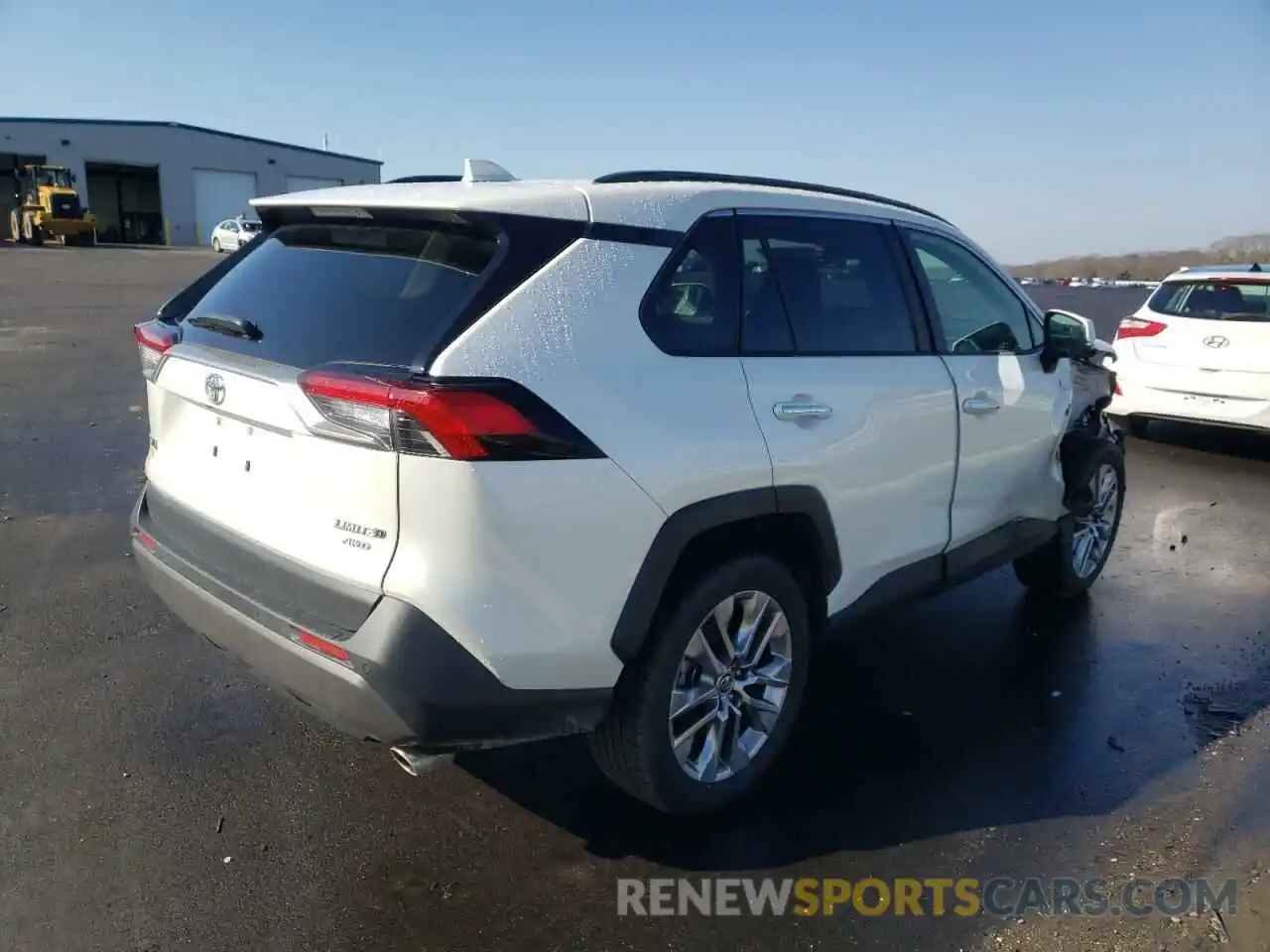 4 Photograph of a damaged car JTMN1RFV8KD007543 TOYOTA RAV4 2019