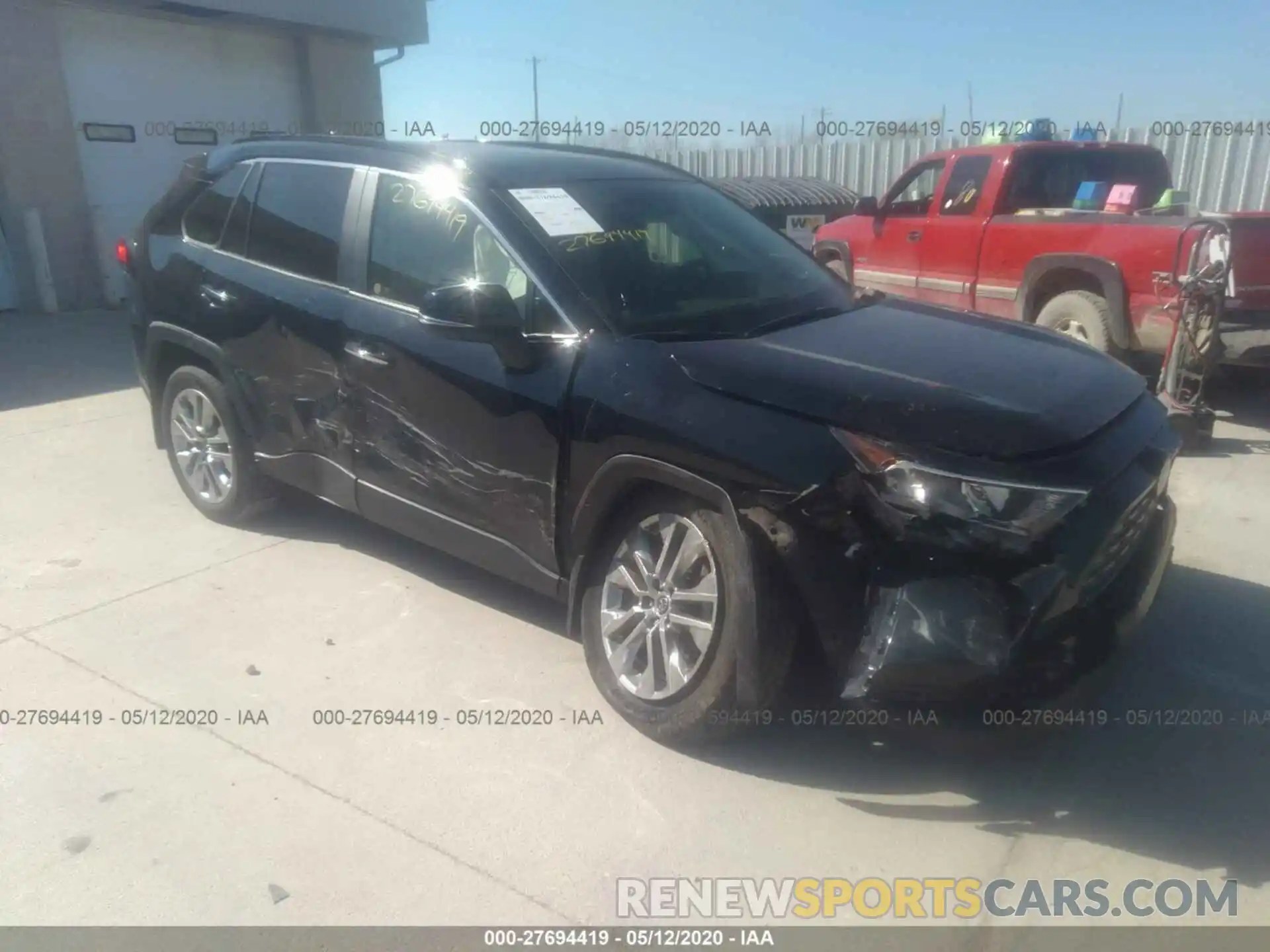 1 Photograph of a damaged car JTMN1RFV8KD500882 TOYOTA RAV4 2019