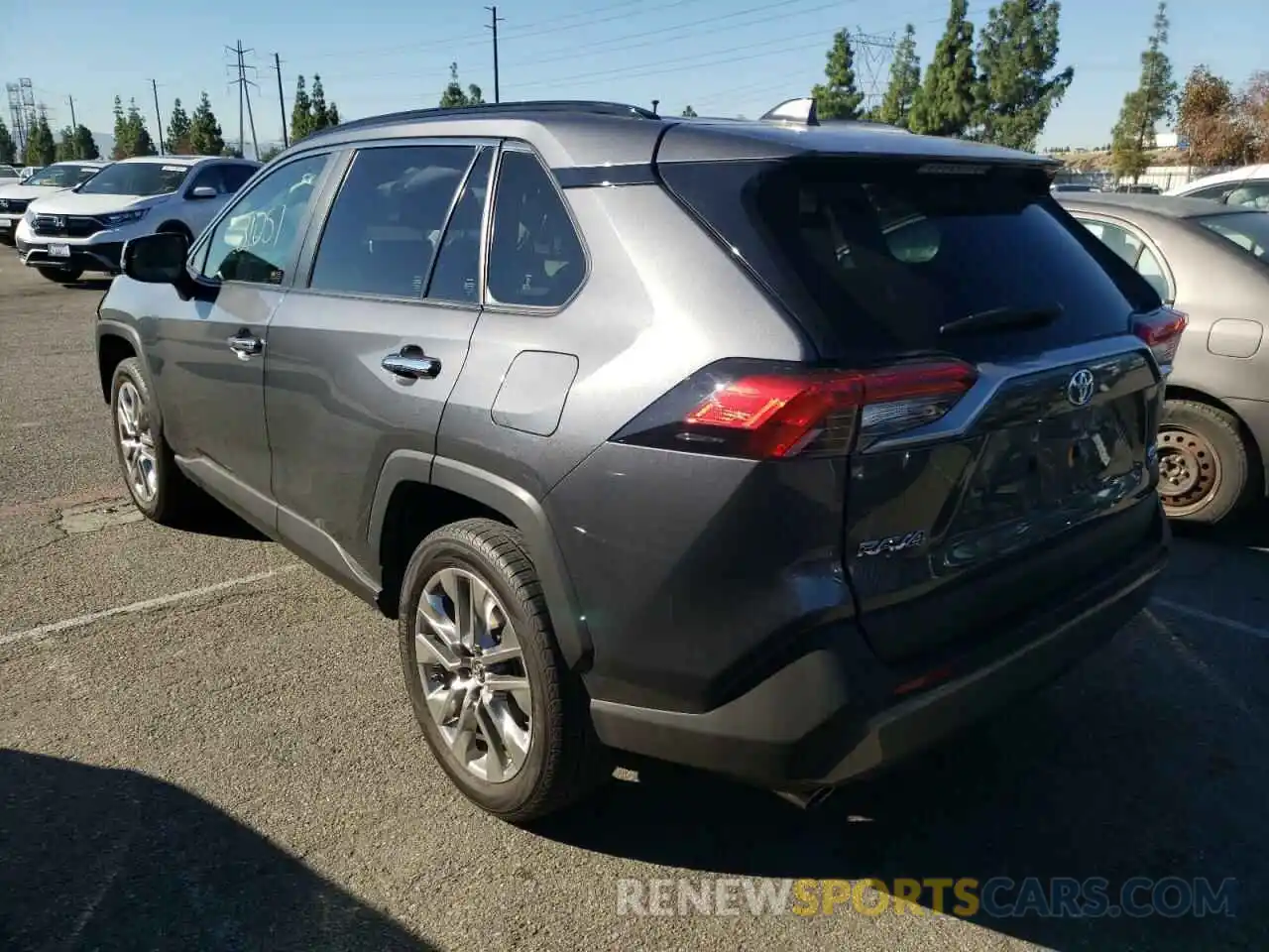 3 Photograph of a damaged car JTMN1RFV8KD505662 TOYOTA RAV4 2019