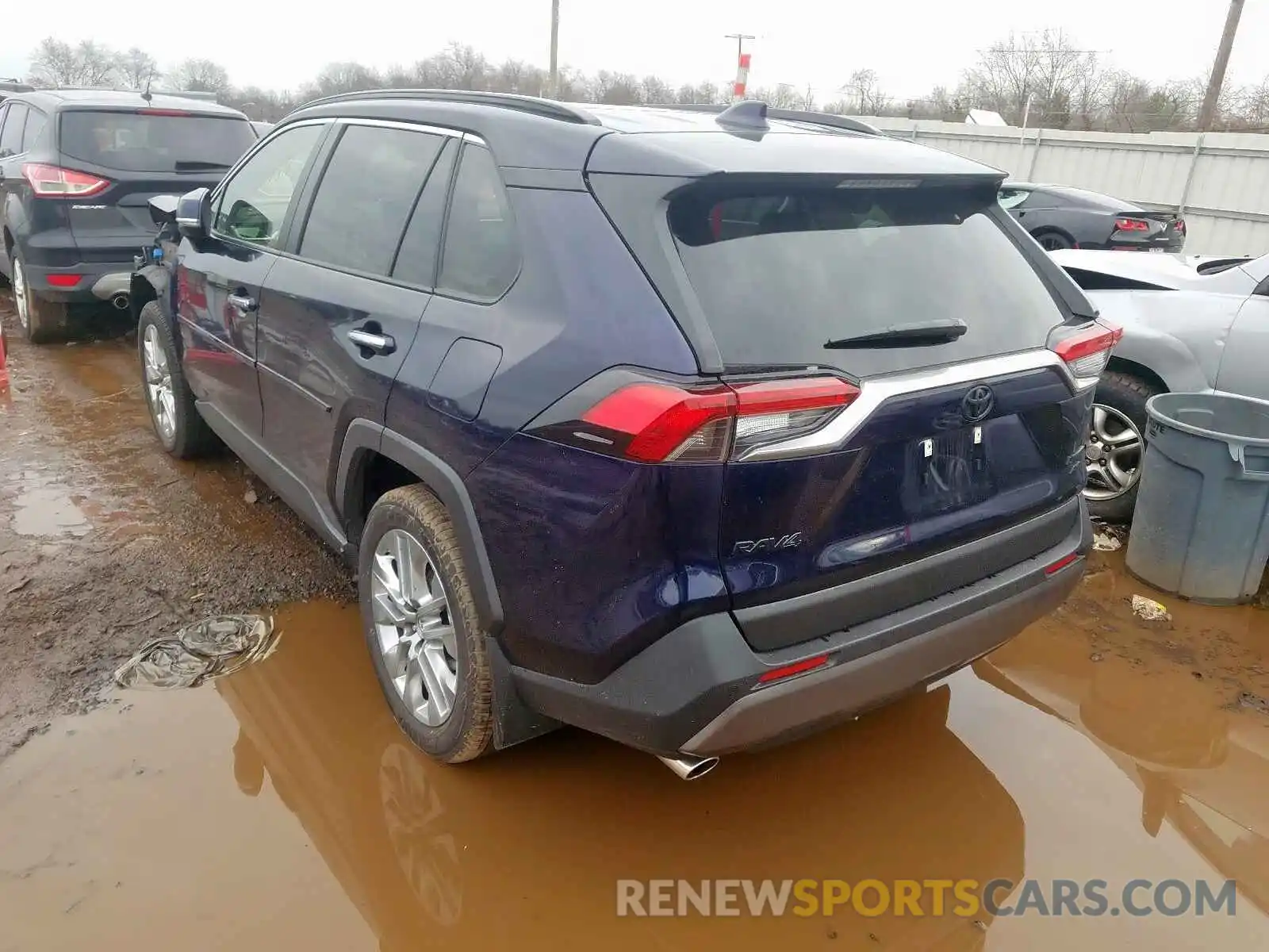 3 Photograph of a damaged car JTMN1RFV8KD519707 TOYOTA RAV4 2019