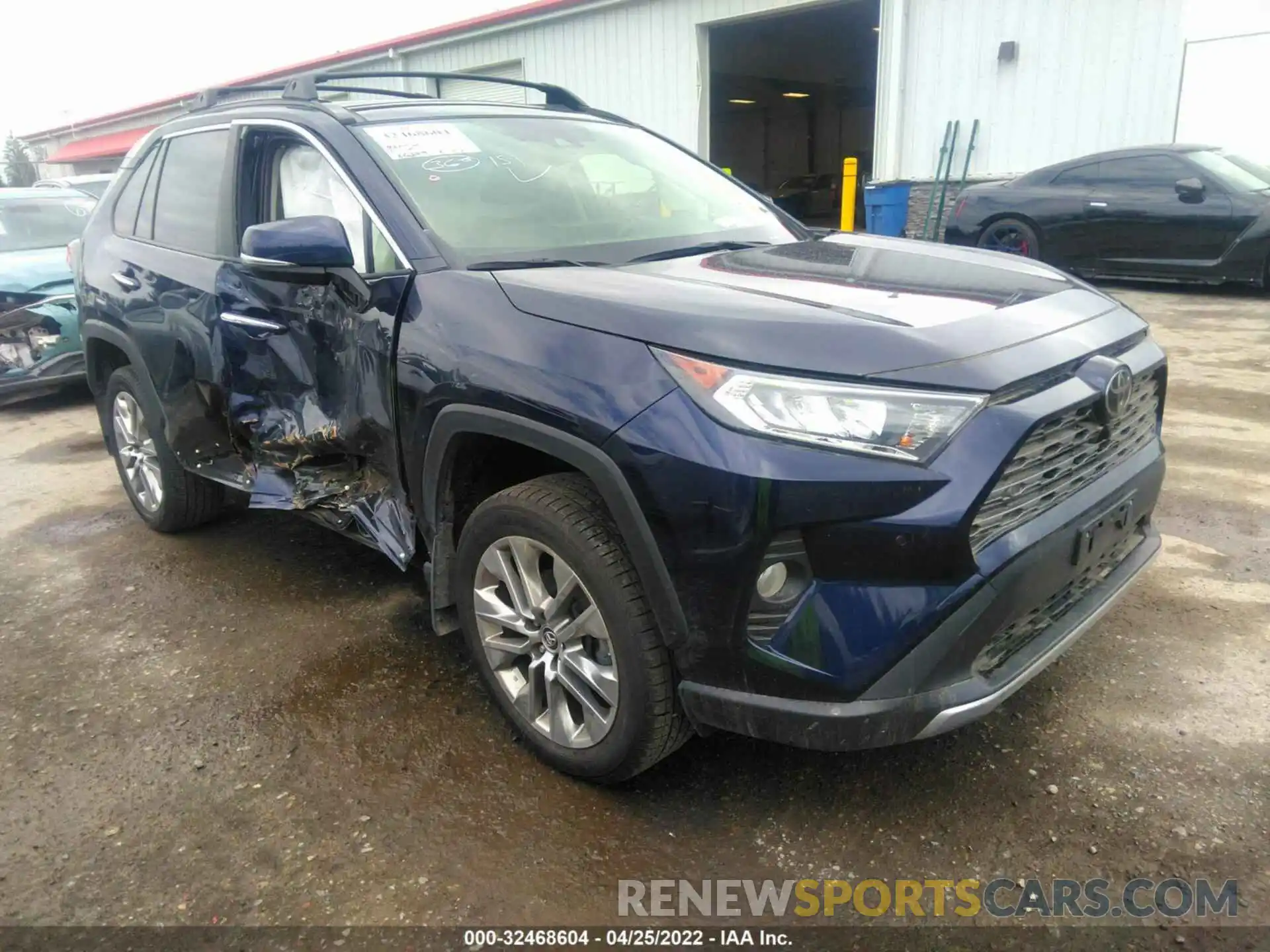 1 Photograph of a damaged car JTMN1RFV8KD520596 TOYOTA RAV4 2019