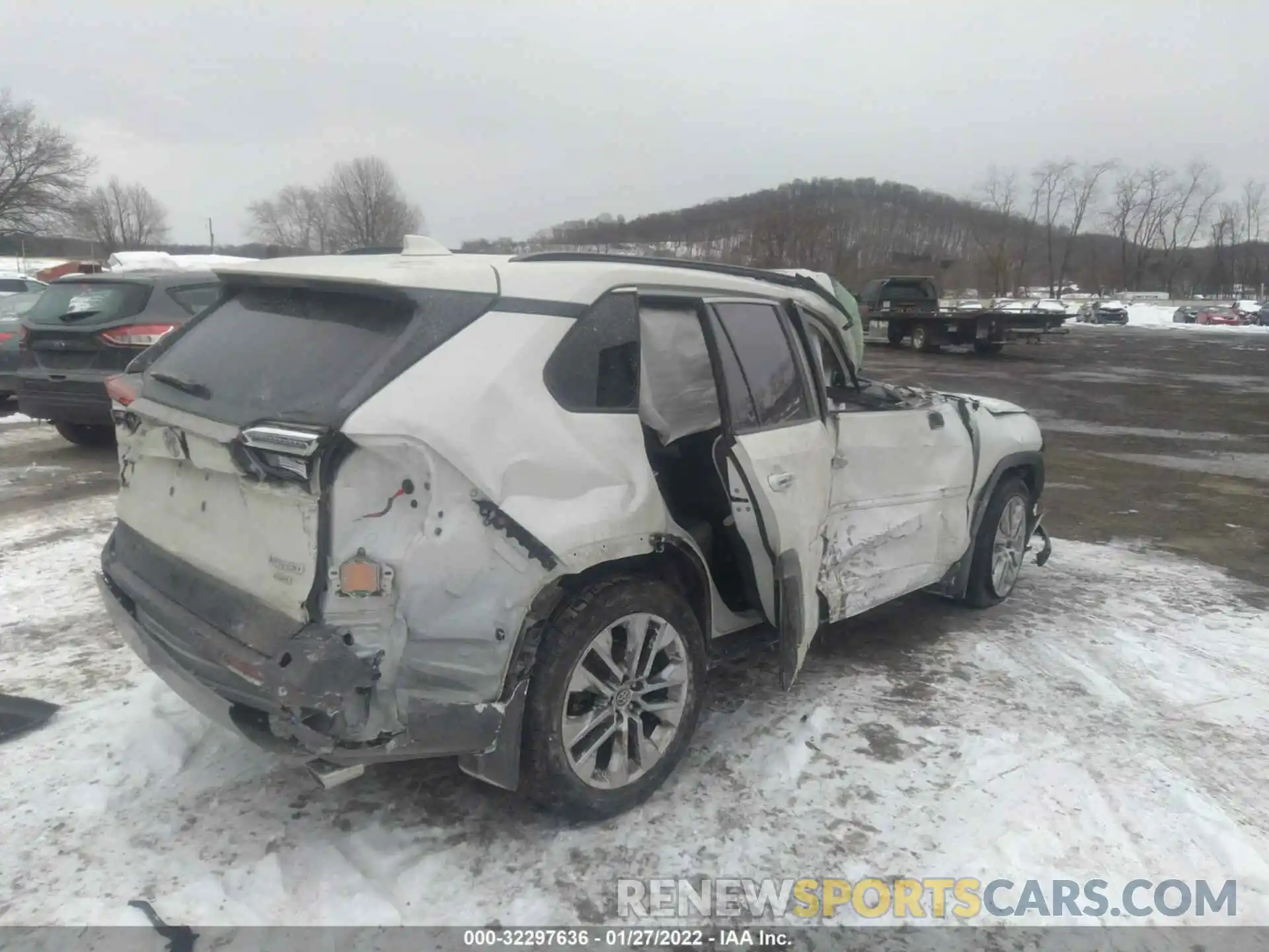 4 Photograph of a damaged car JTMN1RFV8KJ001226 TOYOTA RAV4 2019