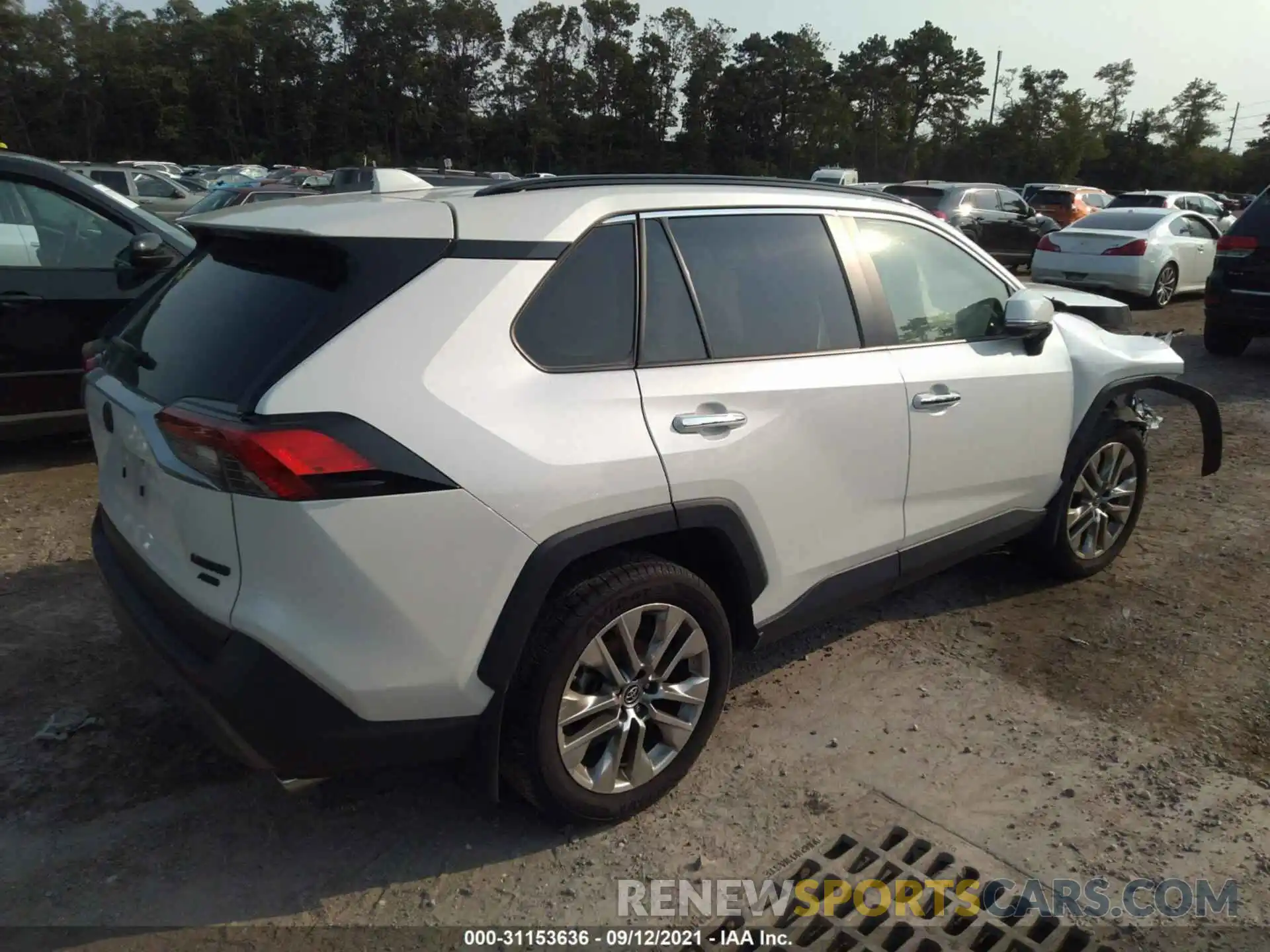 4 Photograph of a damaged car JTMN1RFV8KJ020262 TOYOTA RAV4 2019