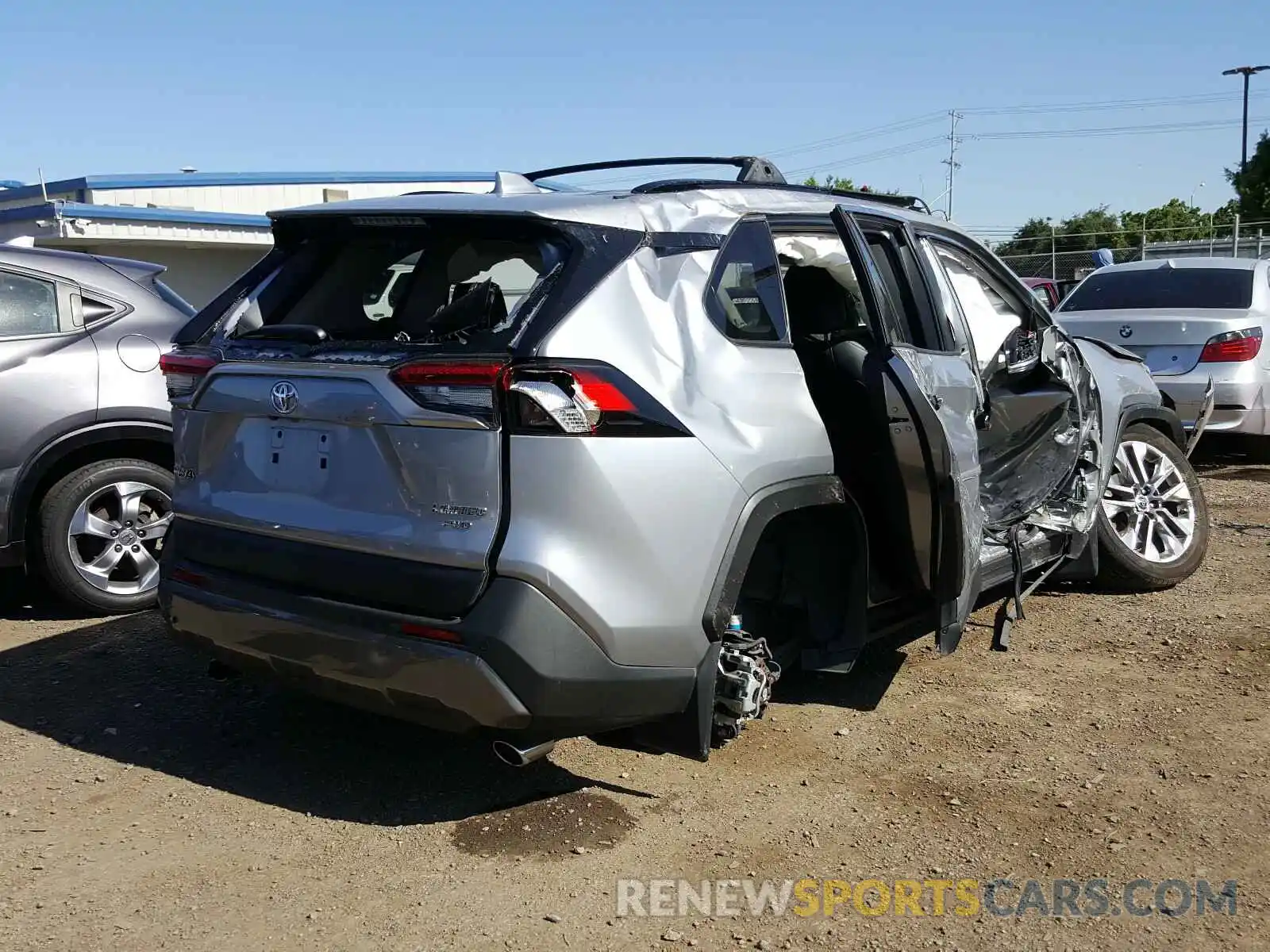 4 Photograph of a damaged car JTMN1RFV9KD502060 TOYOTA RAV4 2019