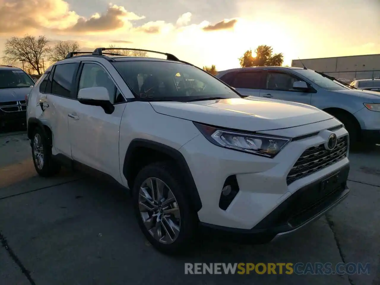 1 Фотография поврежденного автомобиля JTMN1RFV9KD502947 TOYOTA RAV4 2019