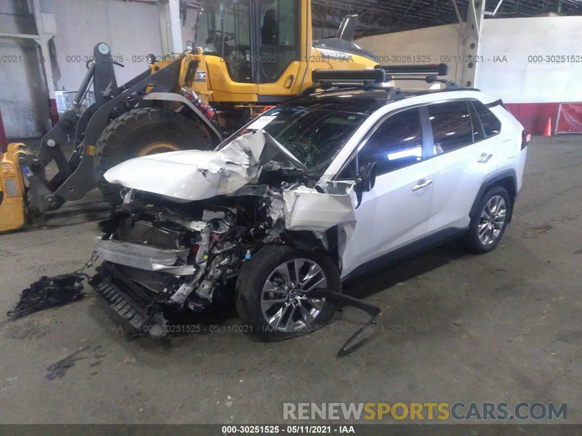 2 Photograph of a damaged car JTMN1RFV9KD518937 TOYOTA RAV4 2019