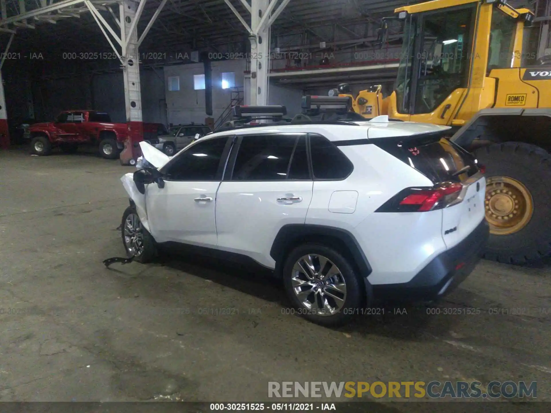 3 Фотография поврежденного автомобиля JTMN1RFV9KD518937 TOYOTA RAV4 2019