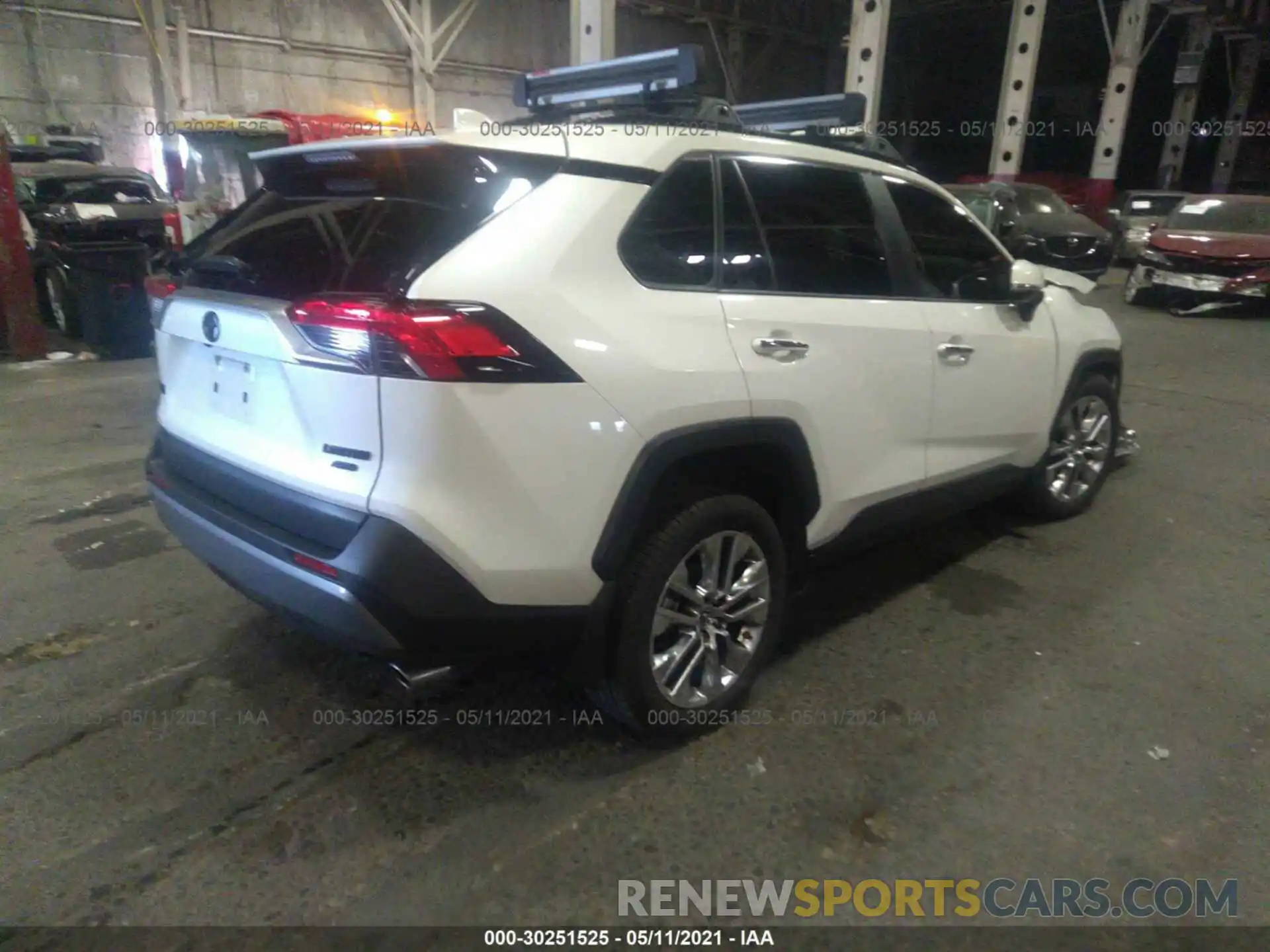 4 Photograph of a damaged car JTMN1RFV9KD518937 TOYOTA RAV4 2019