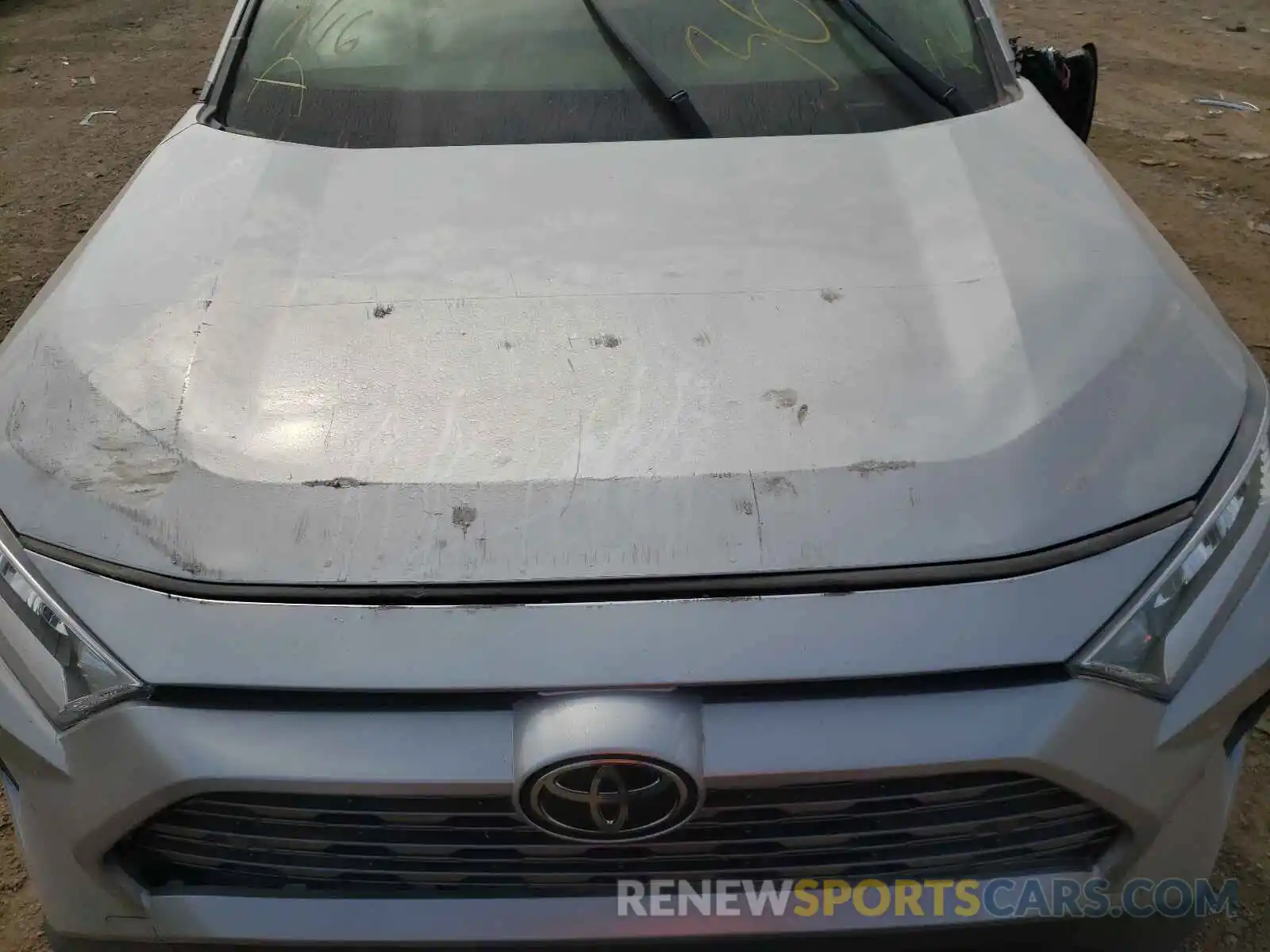 7 Photograph of a damaged car JTMN1RFVXKD009617 TOYOTA RAV4 2019