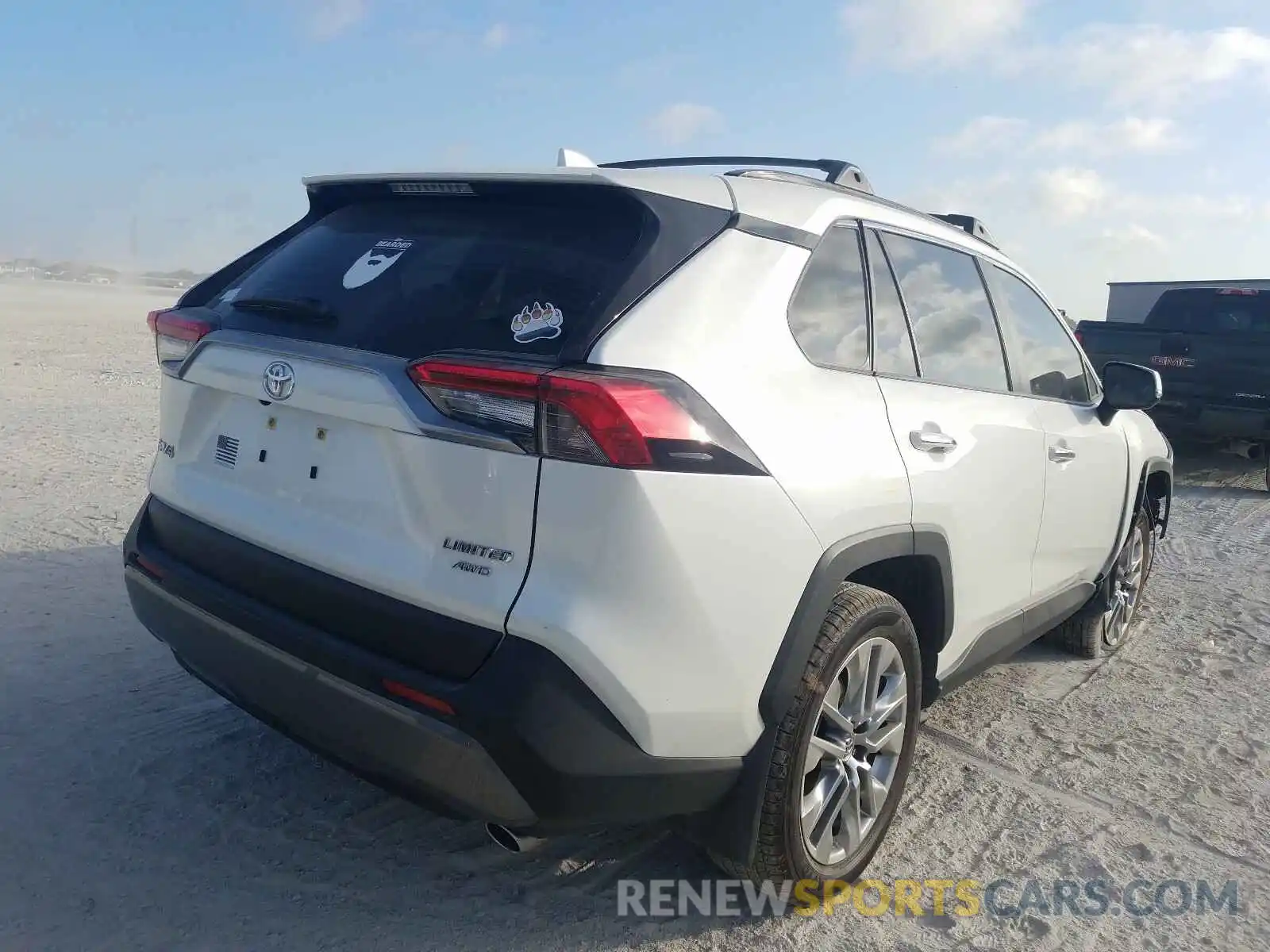 4 Photograph of a damaged car JTMN1RFVXKD021251 TOYOTA RAV4 2019