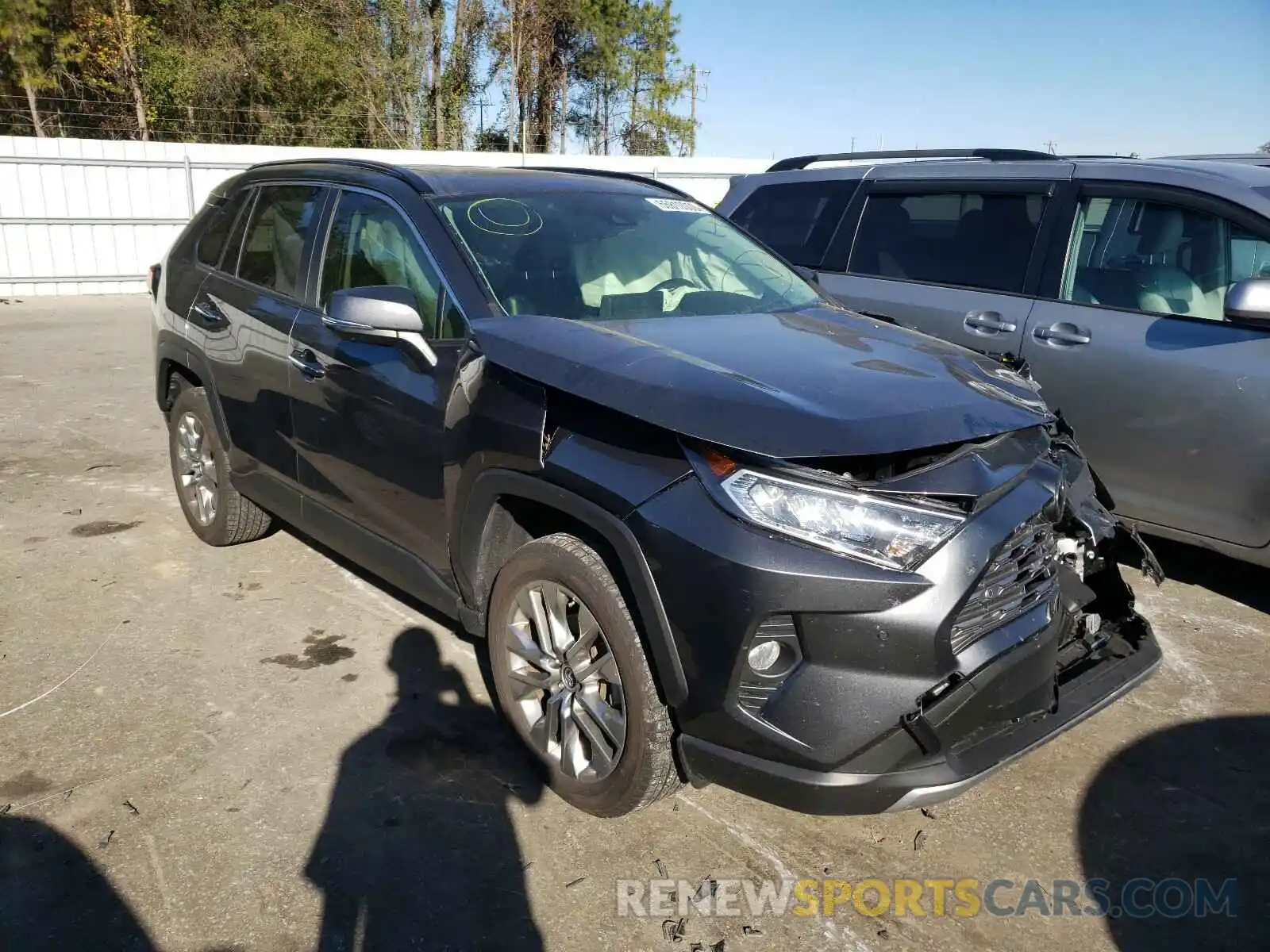 1 Photograph of a damaged car JTMN1RFVXKD512256 TOYOTA RAV4 2019