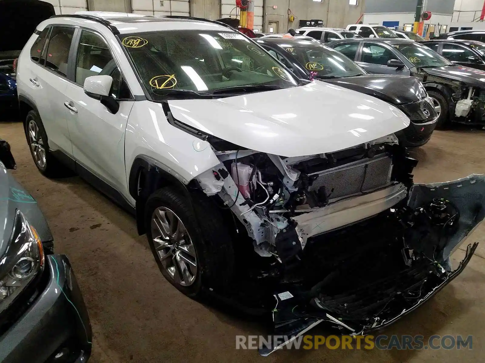 1 Photograph of a damaged car JTMN1RFVXKD514153 TOYOTA RAV4 2019