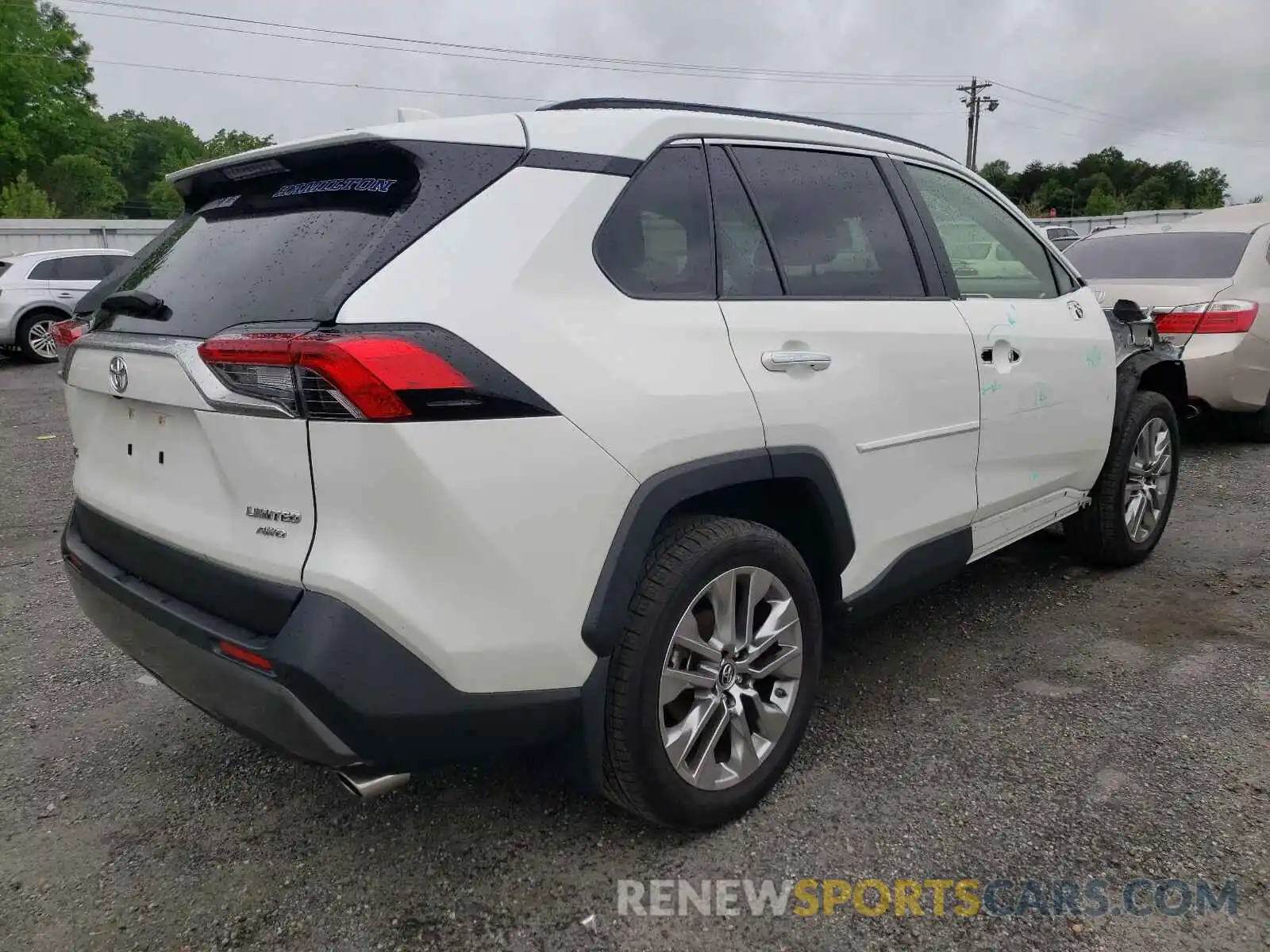 4 Photograph of a damaged car JTMN1RFVXKD516212 TOYOTA RAV4 2019