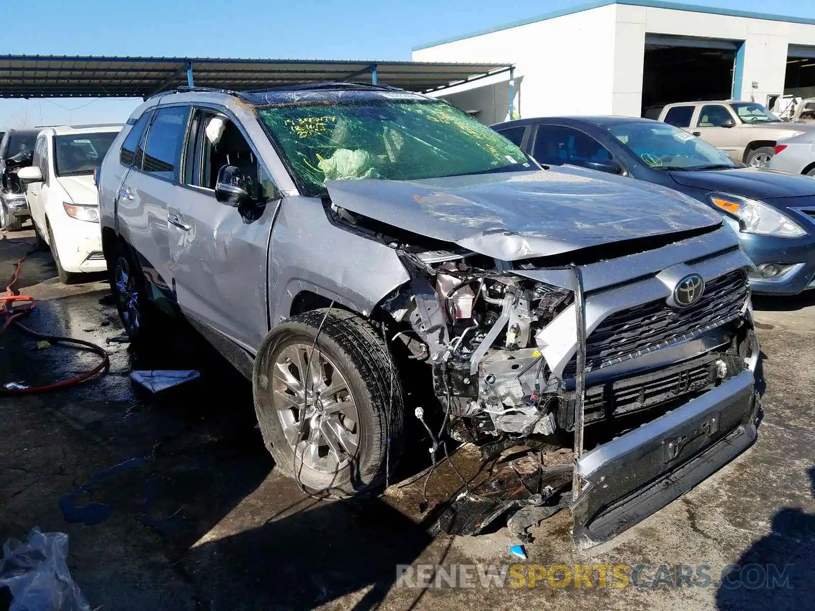 1 Photograph of a damaged car JTMN1RFVXKD519367 TOYOTA RAV4 2019