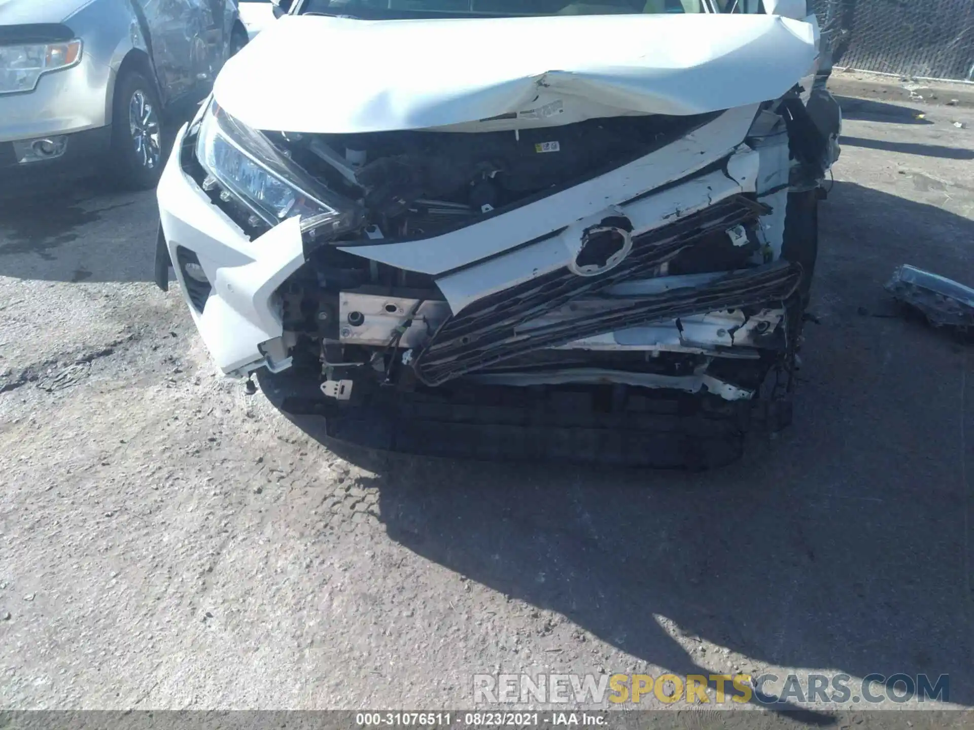 6 Photograph of a damaged car JTMN1RFVXKJ006847 TOYOTA RAV4 2019