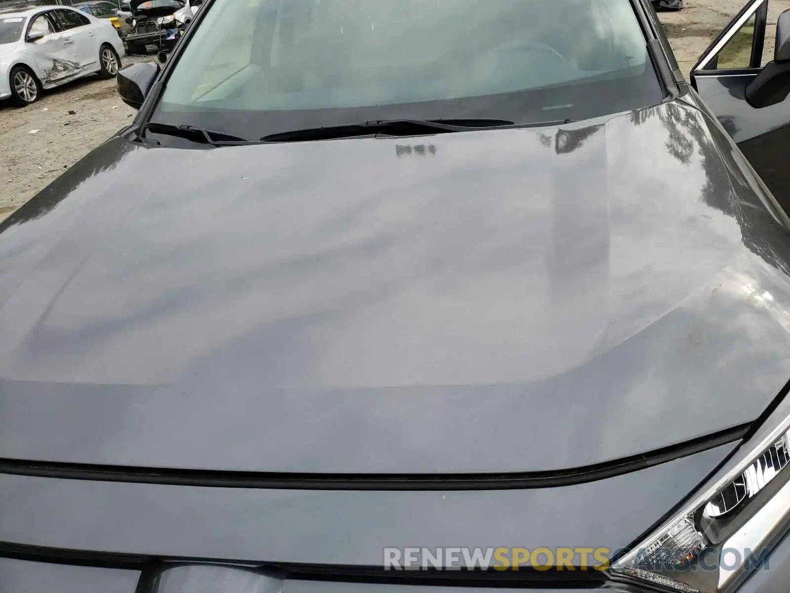 9 Photograph of a damaged car JTMP1RFV0KD003169 TOYOTA RAV4 2019