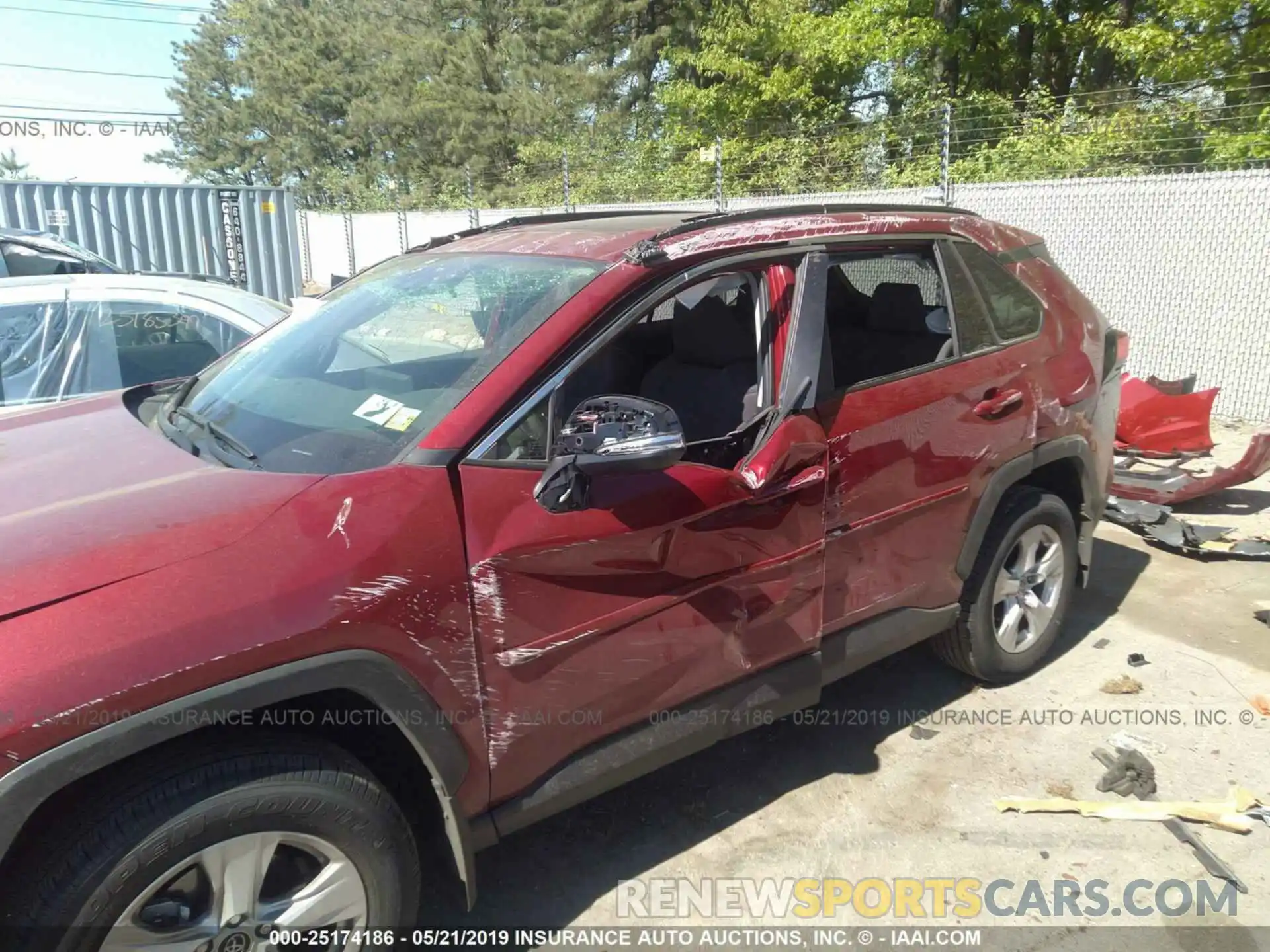 6 Photograph of a damaged car JTMP1RFV0KD003334 TOYOTA RAV4 2019