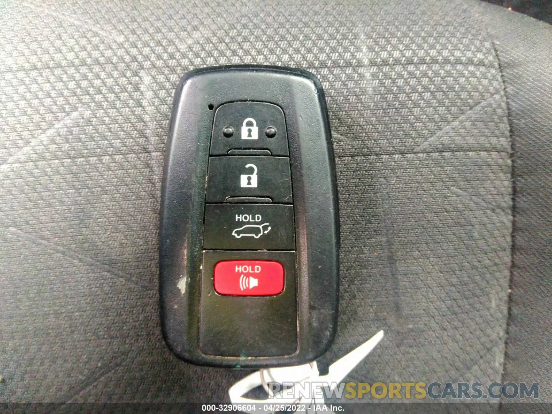 11 Фотография поврежденного автомобиля JTMP1RFV0KD006394 TOYOTA RAV4 2019