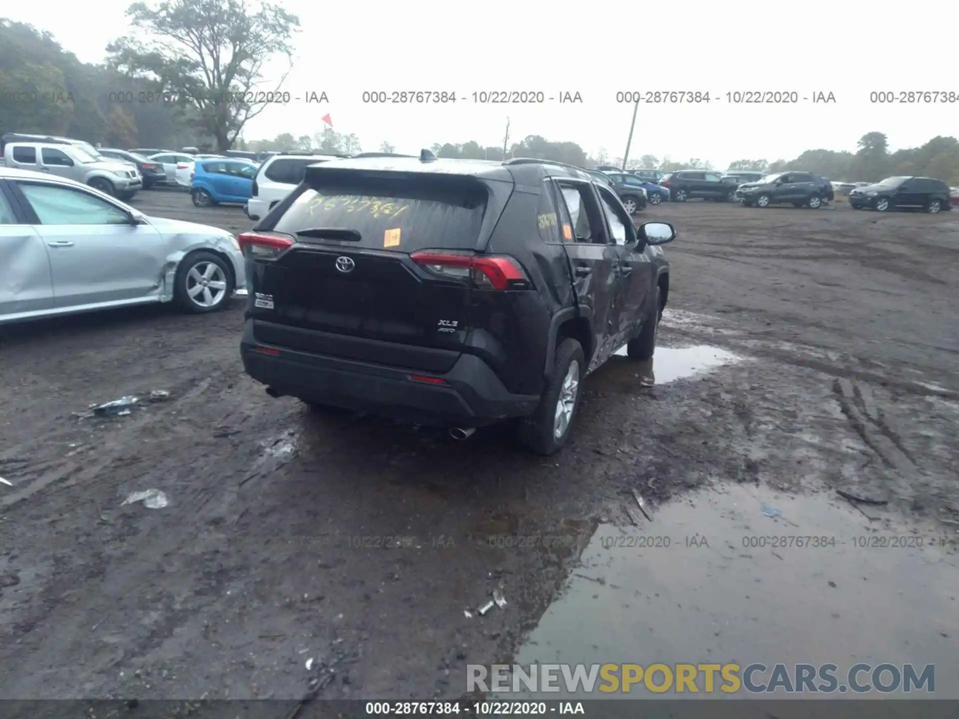 4 Photograph of a damaged car JTMP1RFV0KD009117 TOYOTA RAV4 2019