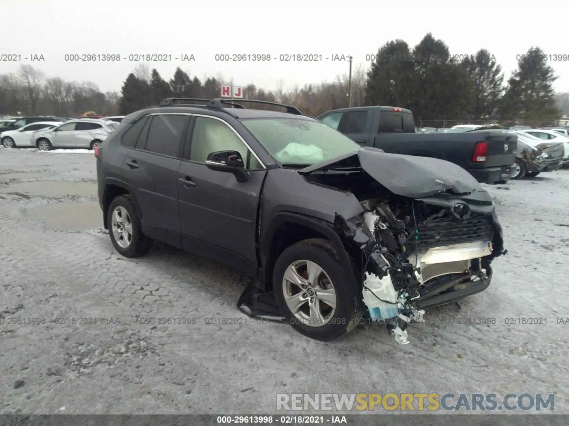 1 Photograph of a damaged car JTMP1RFV0KD009344 TOYOTA RAV4 2019