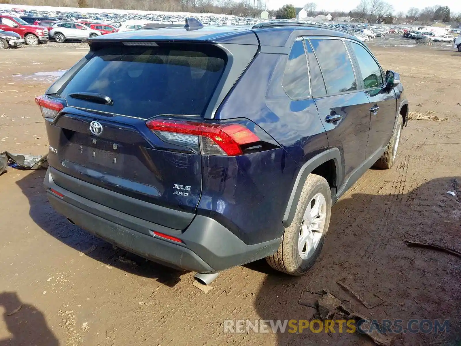 4 Photograph of a damaged car JTMP1RFV0KD012471 TOYOTA RAV4 2019