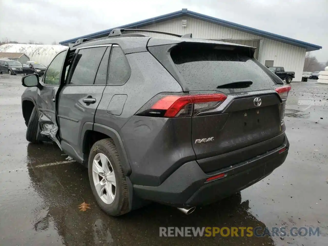 3 Photograph of a damaged car JTMP1RFV0KD017041 TOYOTA RAV4 2019