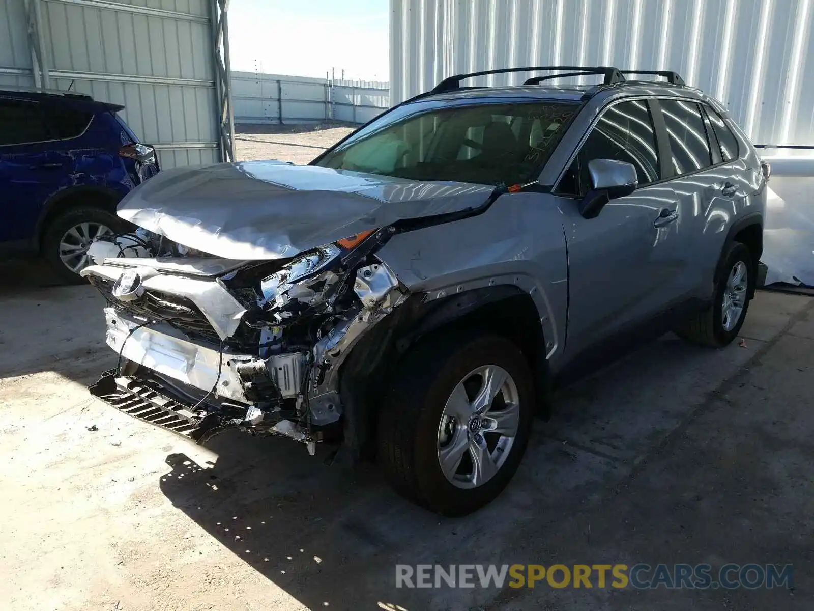 2 Photograph of a damaged car JTMP1RFV0KD024717 TOYOTA RAV4 2019