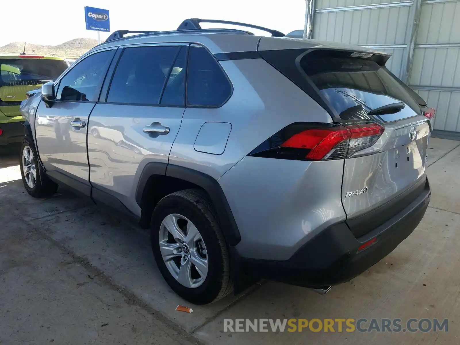 3 Photograph of a damaged car JTMP1RFV0KD024717 TOYOTA RAV4 2019