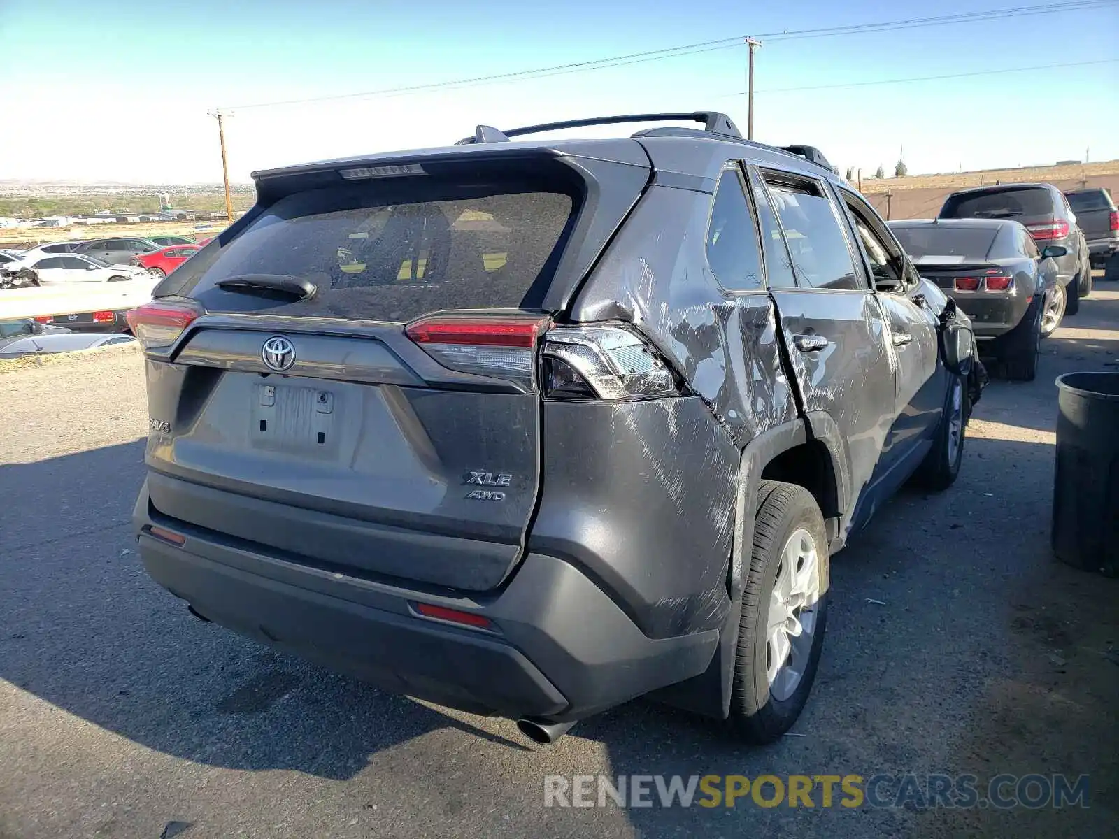 4 Photograph of a damaged car JTMP1RFV0KD029772 TOYOTA RAV4 2019