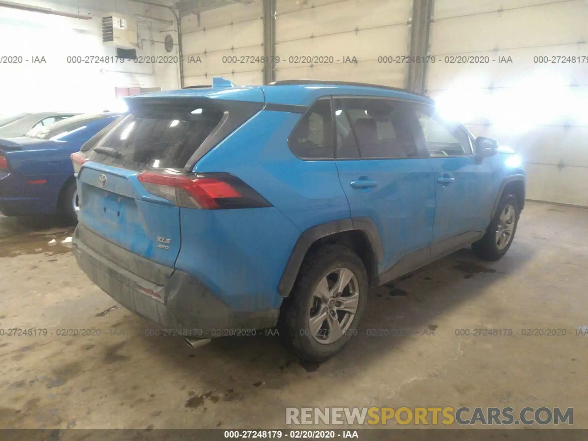 4 Photograph of a damaged car JTMP1RFV0KD029948 TOYOTA RAV4 2019