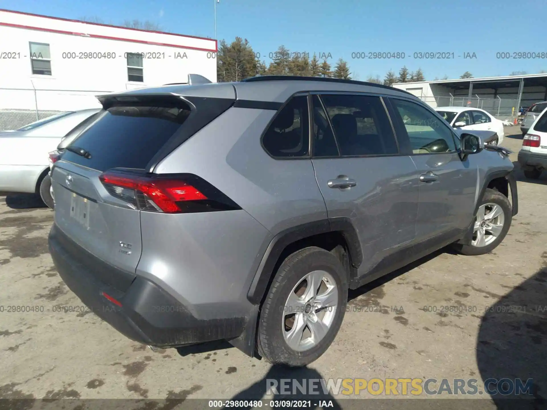 4 Photograph of a damaged car JTMP1RFV0KD030212 TOYOTA RAV4 2019