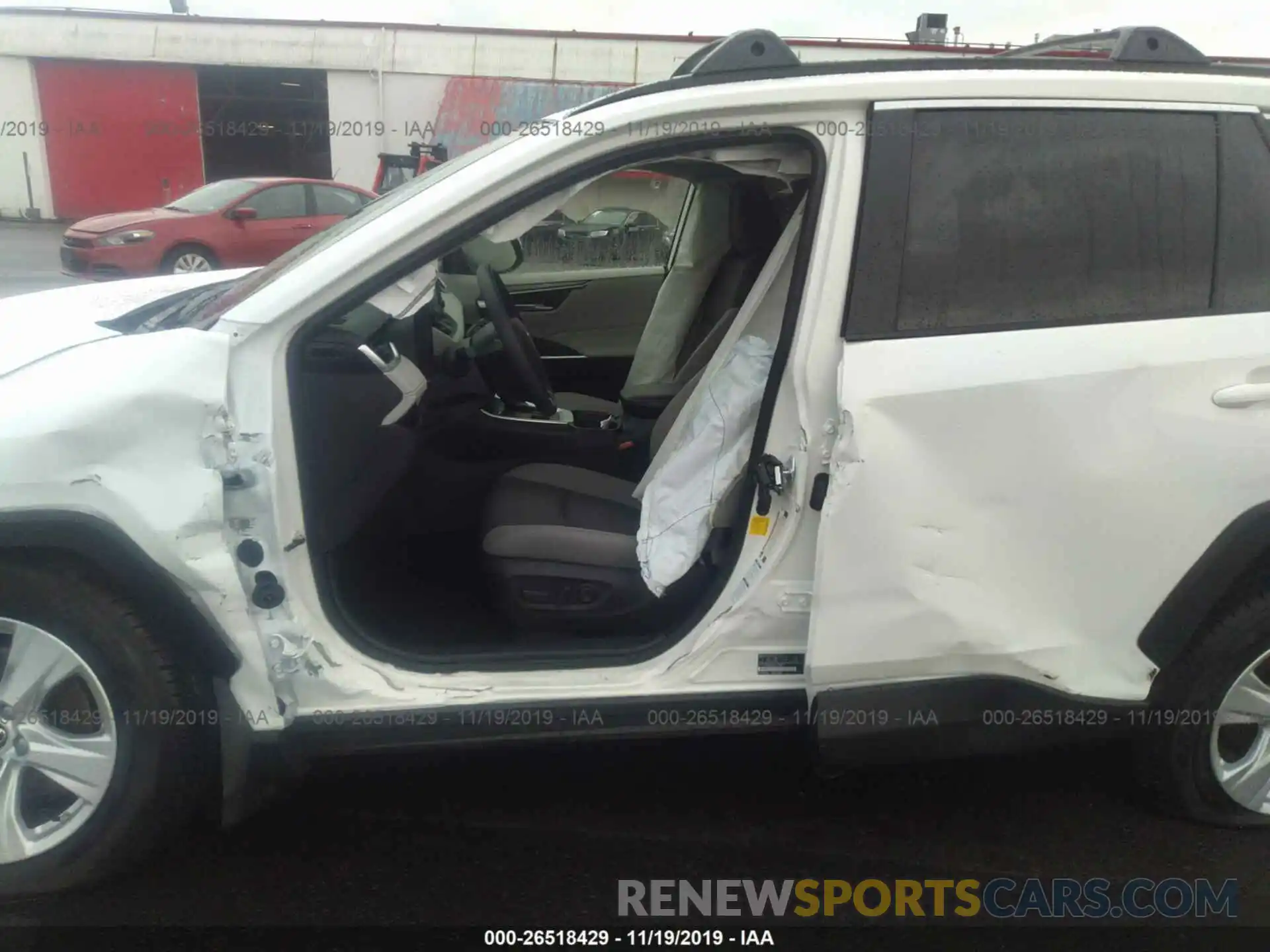 6 Фотография поврежденного автомобиля JTMP1RFV0KD031022 TOYOTA RAV4 2019