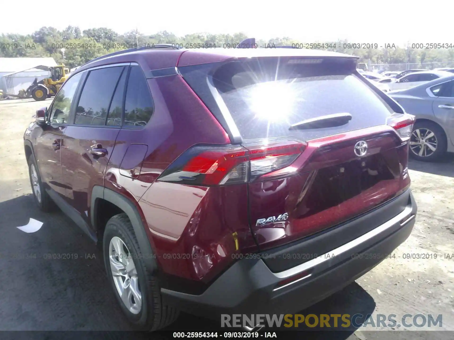 3 Photograph of a damaged car JTMP1RFV0KD031215 TOYOTA RAV4 2019