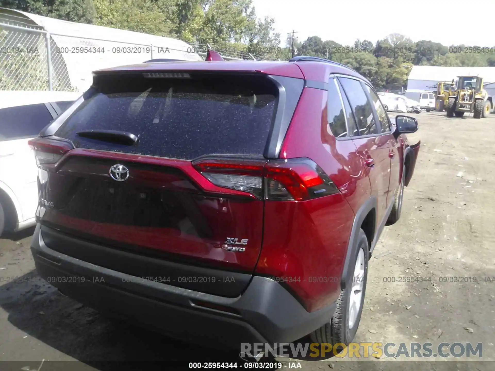 4 Photograph of a damaged car JTMP1RFV0KD031215 TOYOTA RAV4 2019