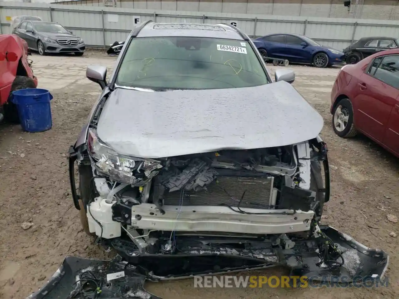 9 Photograph of a damaged car JTMP1RFV0KD031716 TOYOTA RAV4 2019