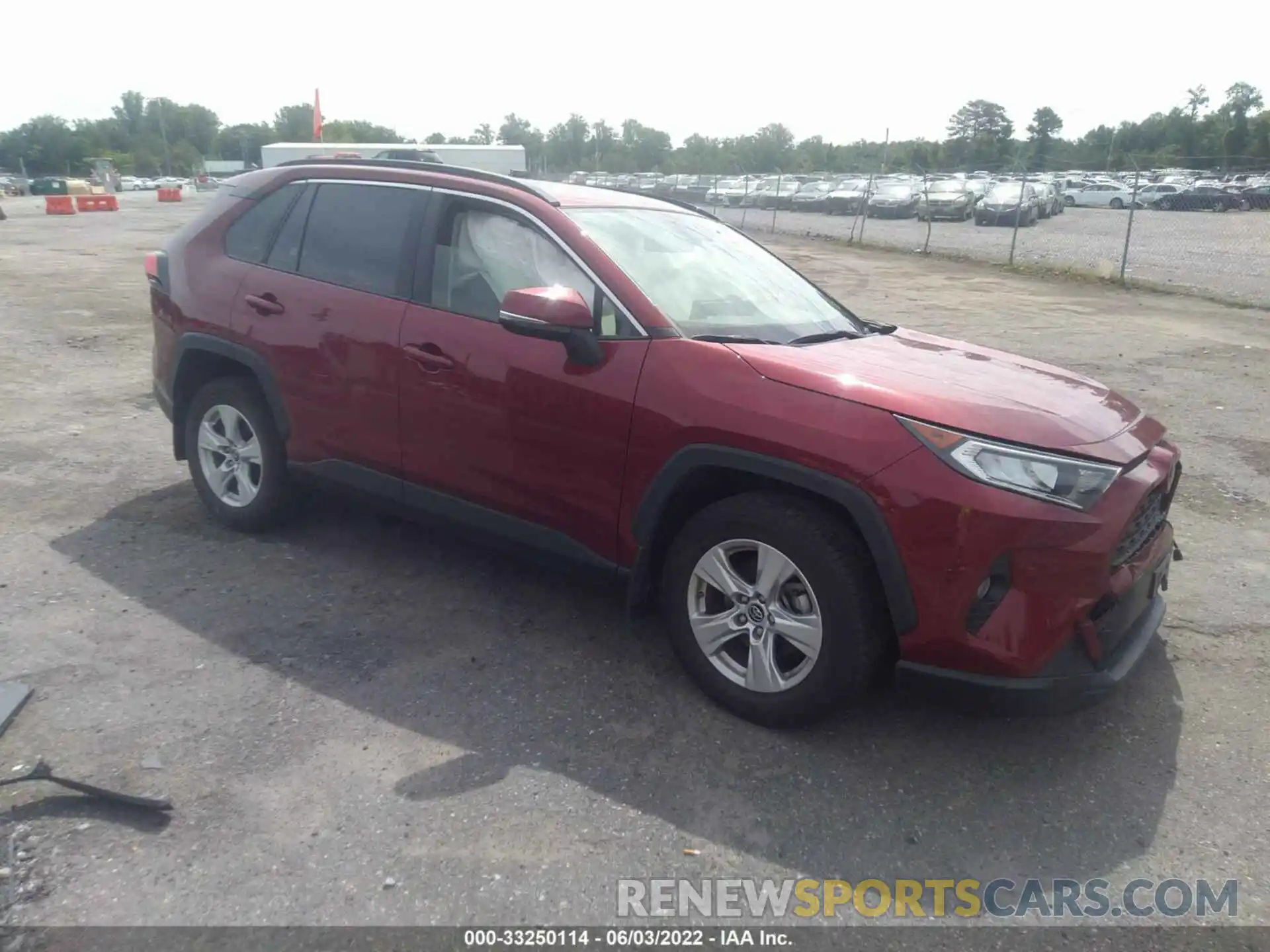 1 Photograph of a damaged car JTMP1RFV0KD036561 TOYOTA RAV4 2019