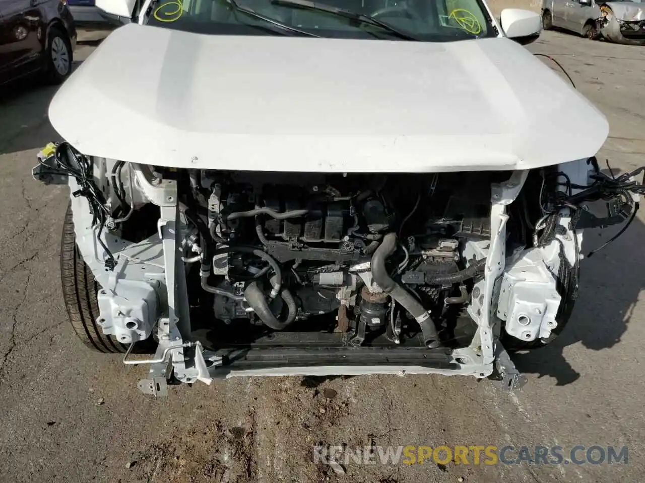 9 Photograph of a damaged car JTMP1RFV0KD040349 TOYOTA RAV4 2019