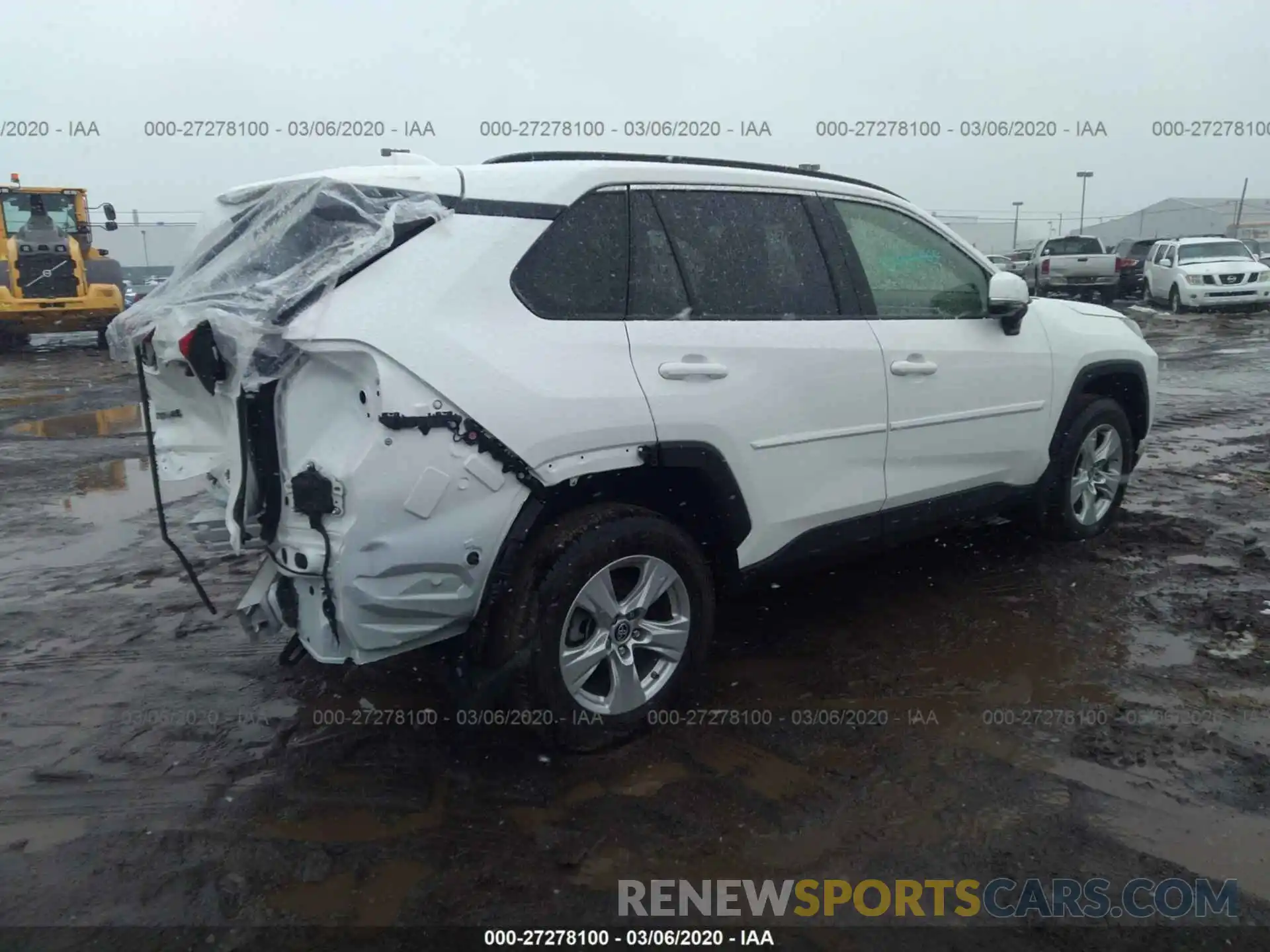 4 Photograph of a damaged car JTMP1RFV0KD045292 TOYOTA RAV4 2019