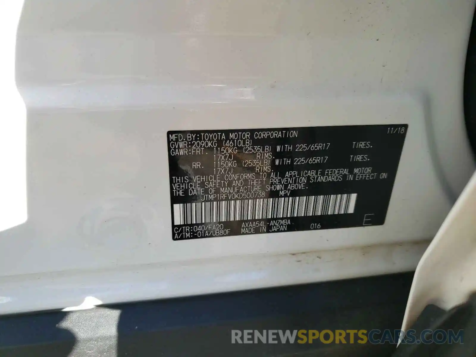 10 Photograph of a damaged car JTMP1RFV0KD500738 TOYOTA RAV4 2019