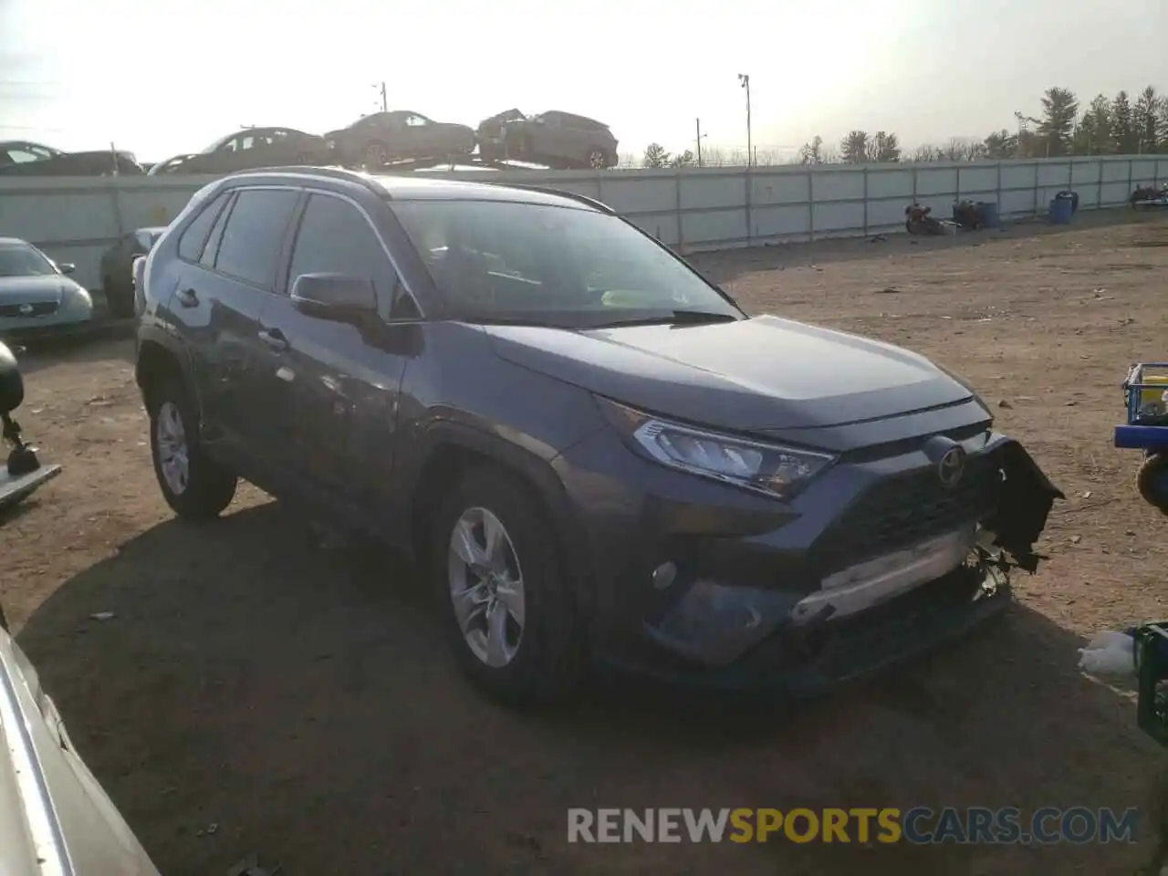 1 Photograph of a damaged car JTMP1RFV0KD503686 TOYOTA RAV4 2019