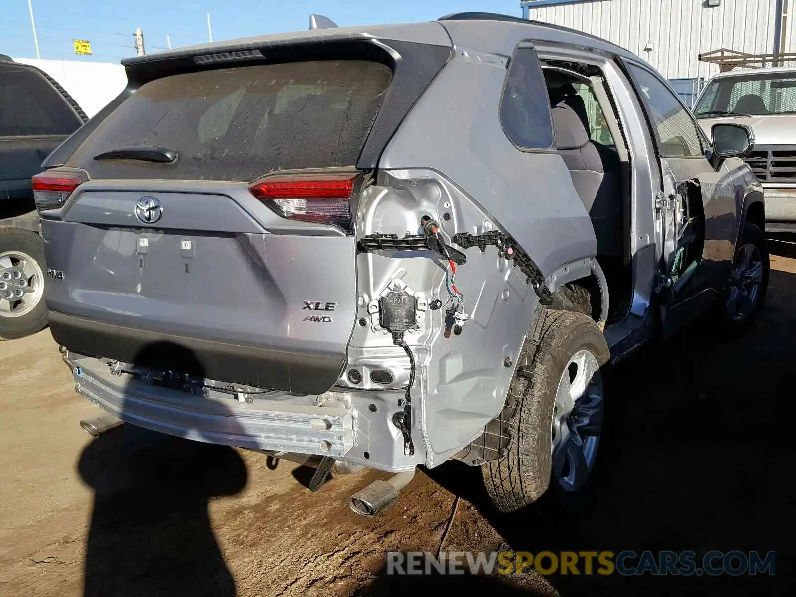 3 Photograph of a damaged car JTMP1RFV0KD507107 TOYOTA RAV4 2019