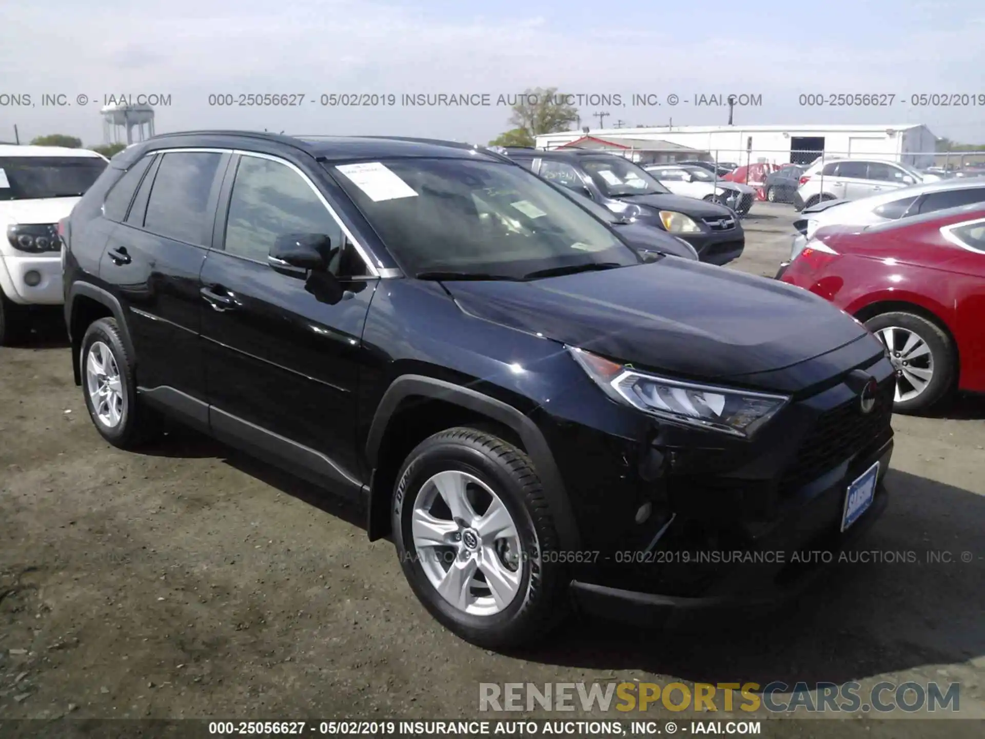 1 Photograph of a damaged car JTMP1RFV0KJ004372 TOYOTA RAV4 2019