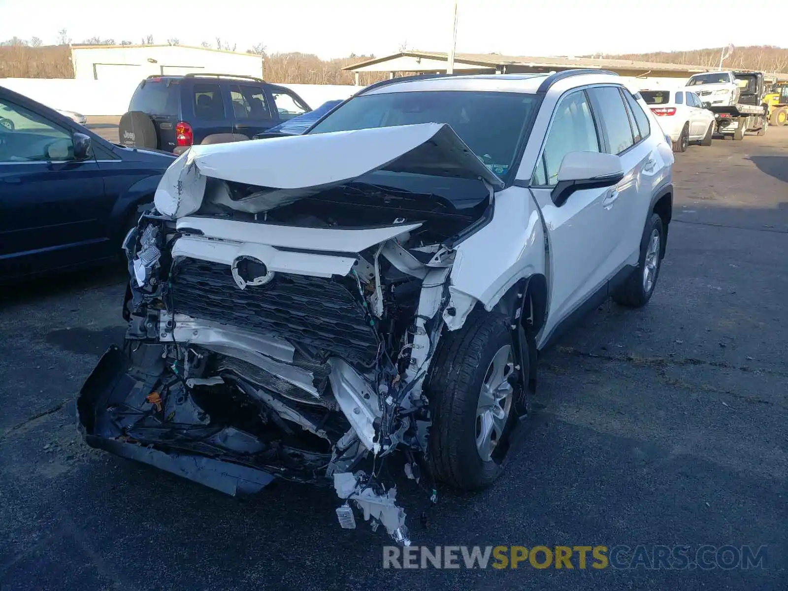 2 Photograph of a damaged car JTMP1RFV0KJ016294 TOYOTA RAV4 2019