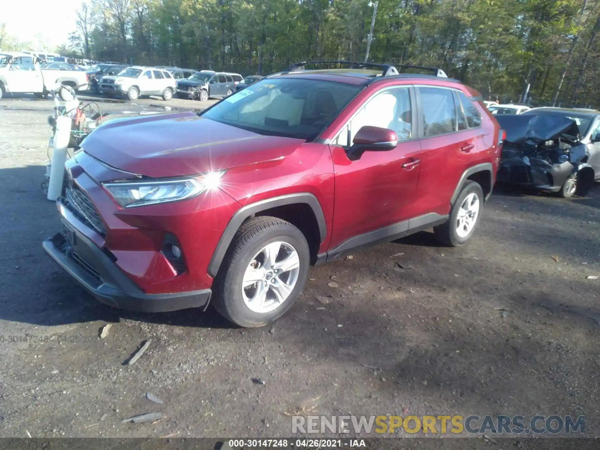 2 Фотография поврежденного автомобиля JTMP1RFV1KD004931 TOYOTA RAV4 2019