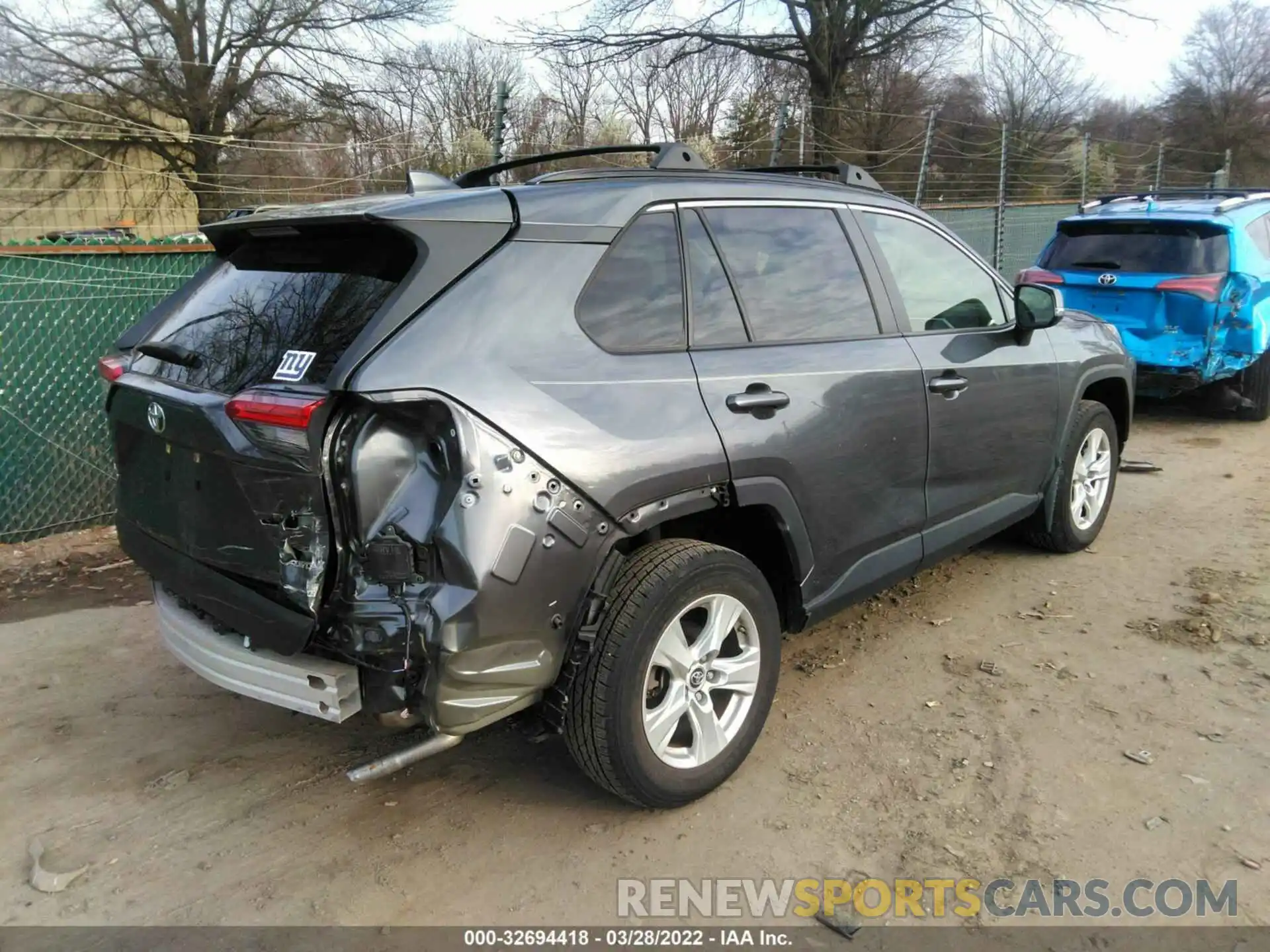 4 Фотография поврежденного автомобиля JTMP1RFV1KD009031 TOYOTA RAV4 2019