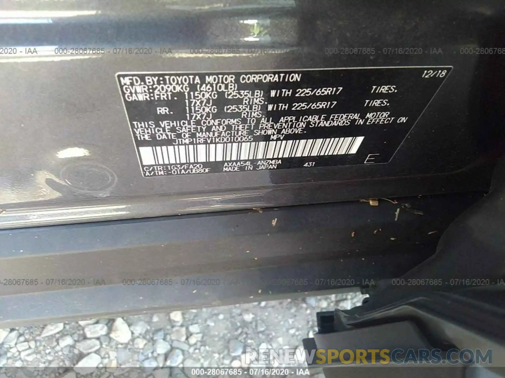 9 Photograph of a damaged car JTMP1RFV1KD010065 TOYOTA RAV4 2019